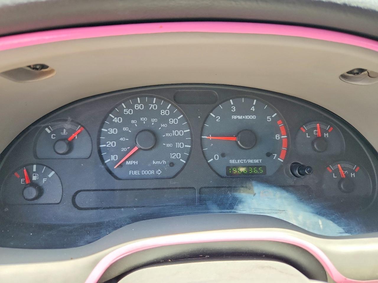 2003 Ford Mustang White vin: 1FAFP40483F363749