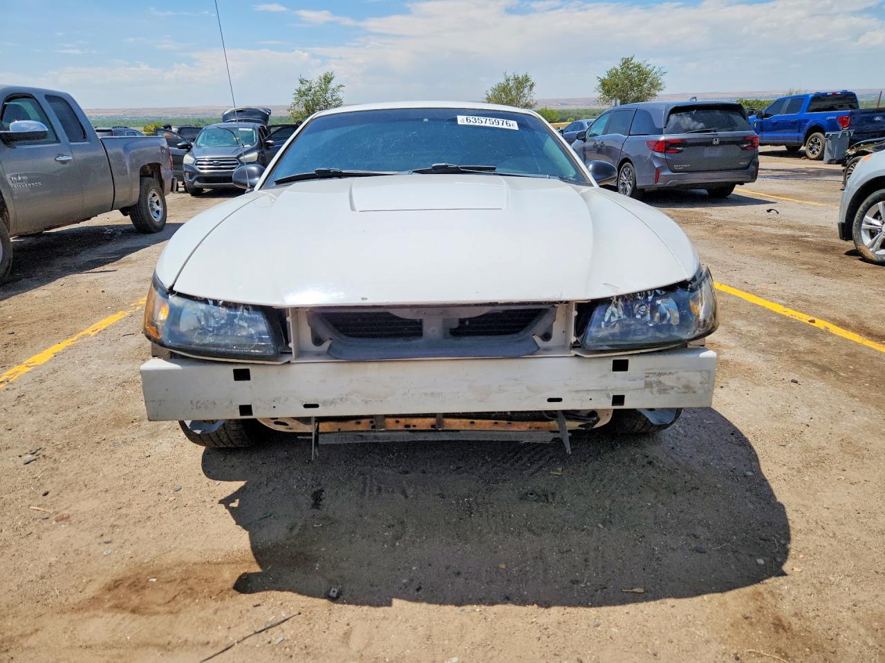 2003 Ford Mustang White vin: 1FAFP40483F363749