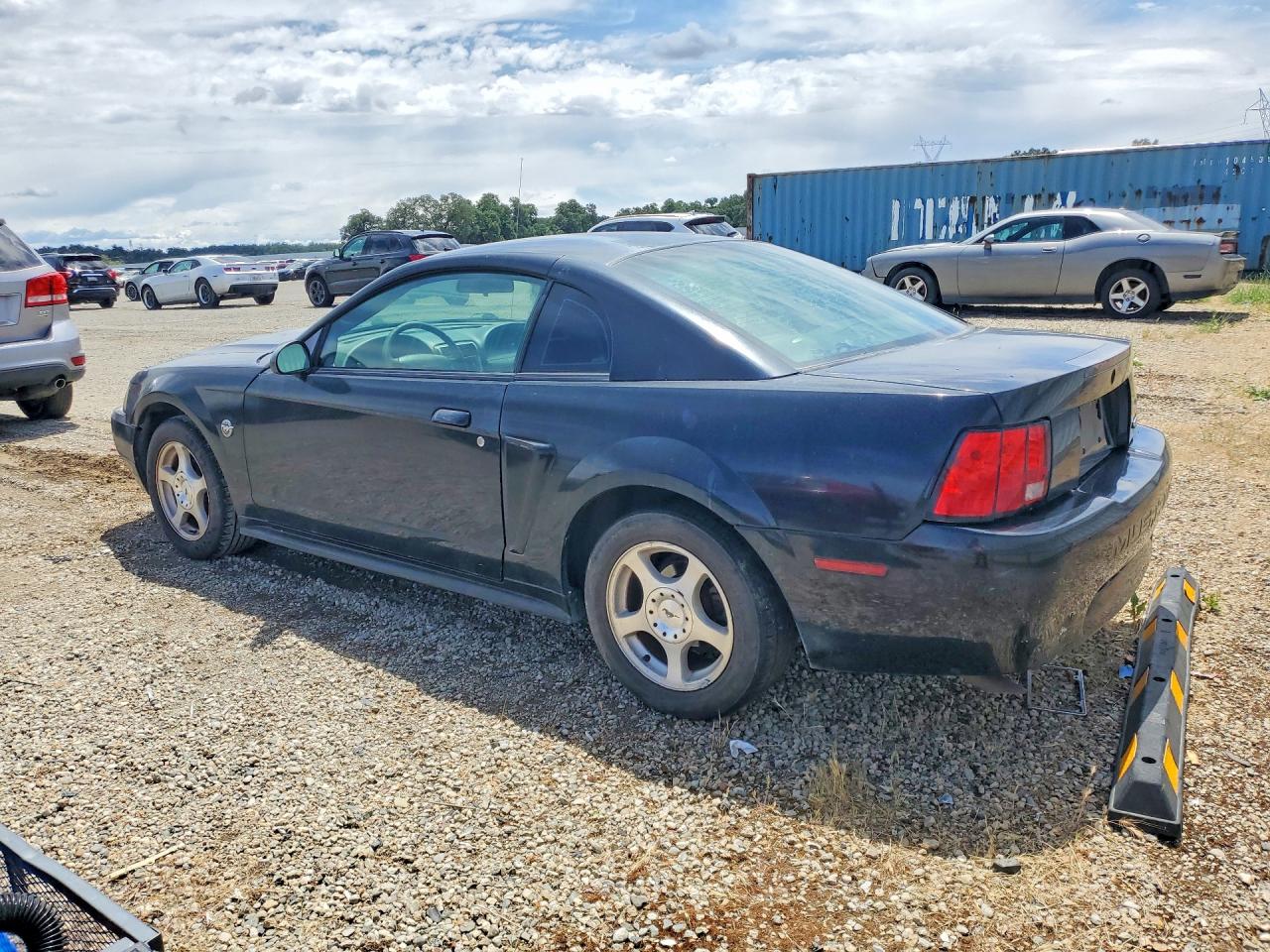 2004 Ford Mustang Black vin: 1FAFP40484F102588