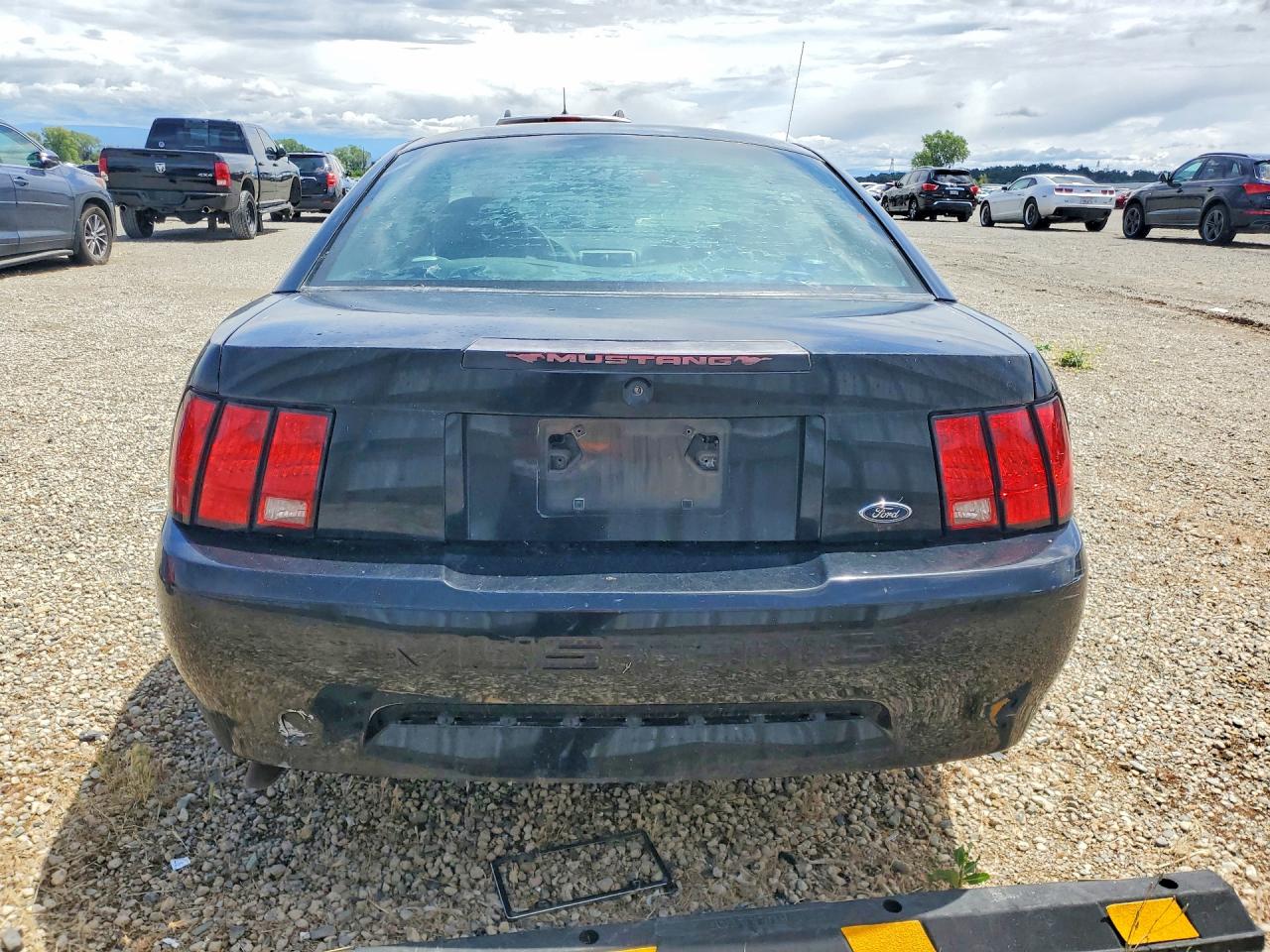2004 Ford Mustang Black vin: 1FAFP40484F102588