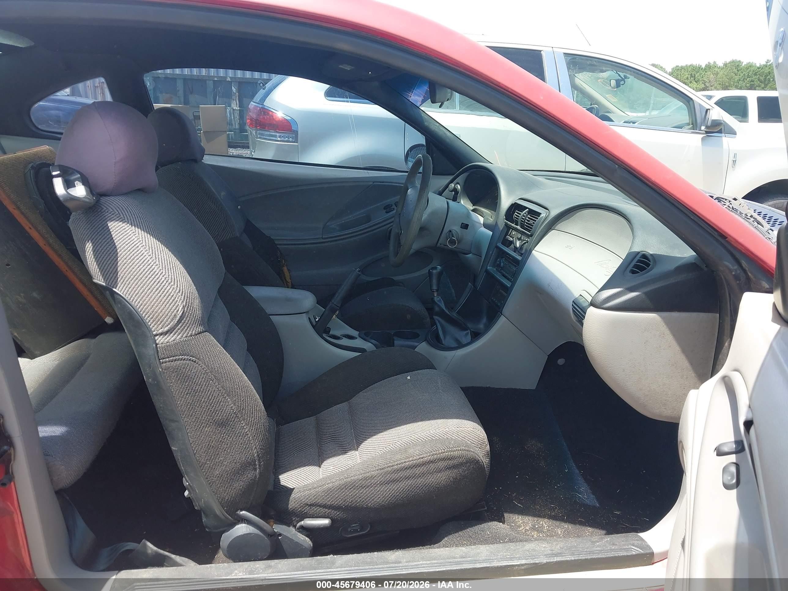 1998 Ford Mustang   Red vin: 1FAFP4048WF121127