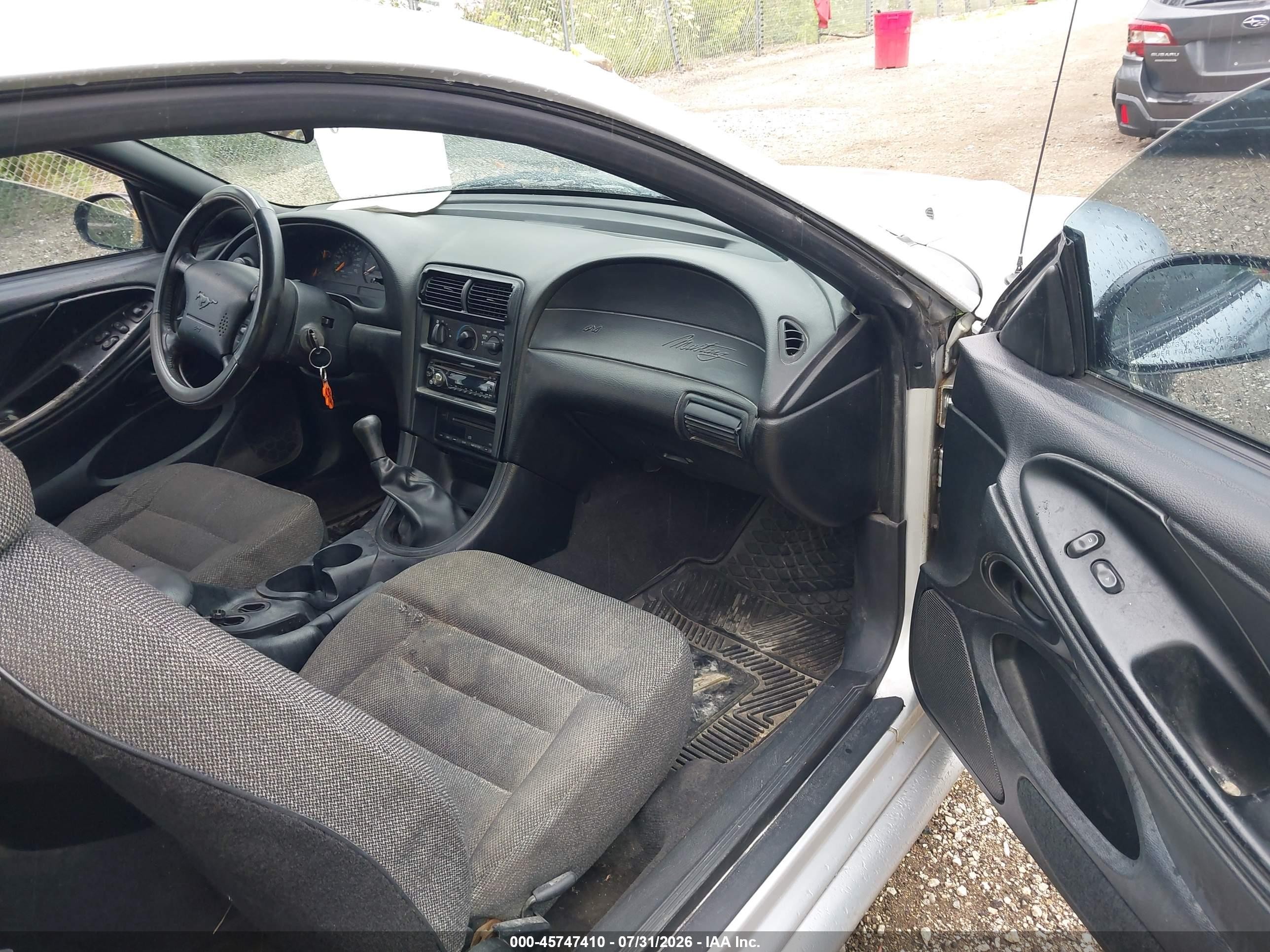 1998 Ford Mustang   Silver vin: 1FAFP4048WF266233