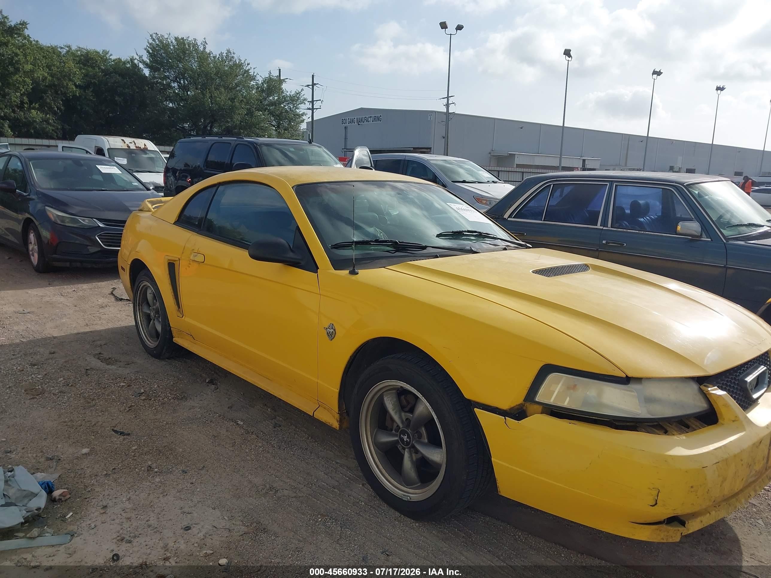 1999 Ford Mustang   Желтый vin: 1FAFP4048XF183211