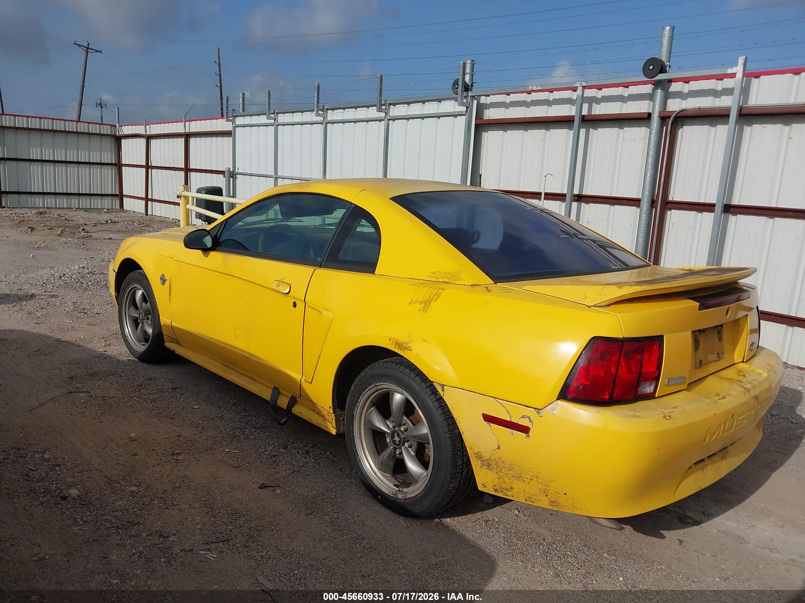 1999 Ford Mustang   Желтый vin: 1FAFP4048XF183211