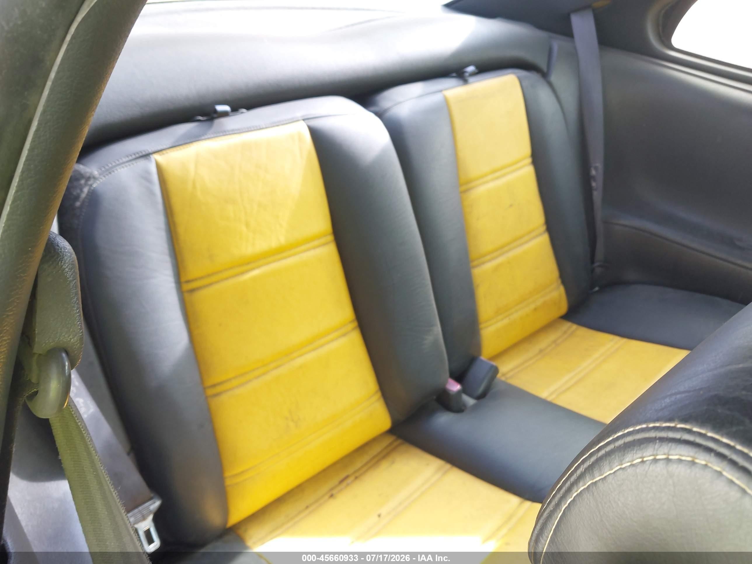 1999 Ford Mustang   Желтый vin: 1FAFP4048XF183211