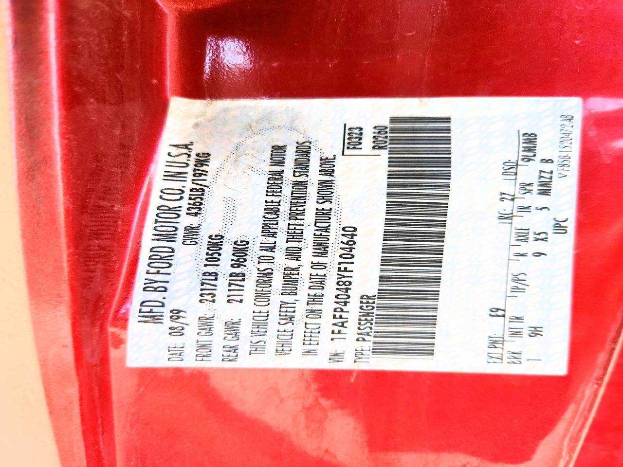 2000 Ford Mustang Red vin: 1FAFP4048YF104640