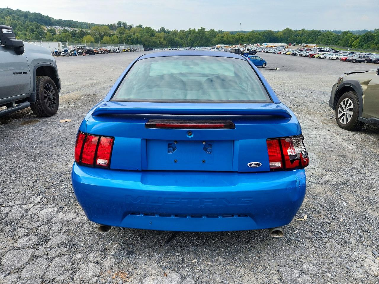 2000 Ford Mustang Blue vin: 1FAFP4048YF191312