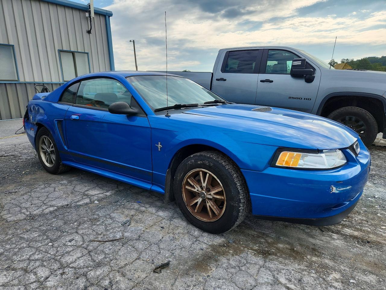 2000 Ford Mustang Blue vin: 1FAFP4048YF191312