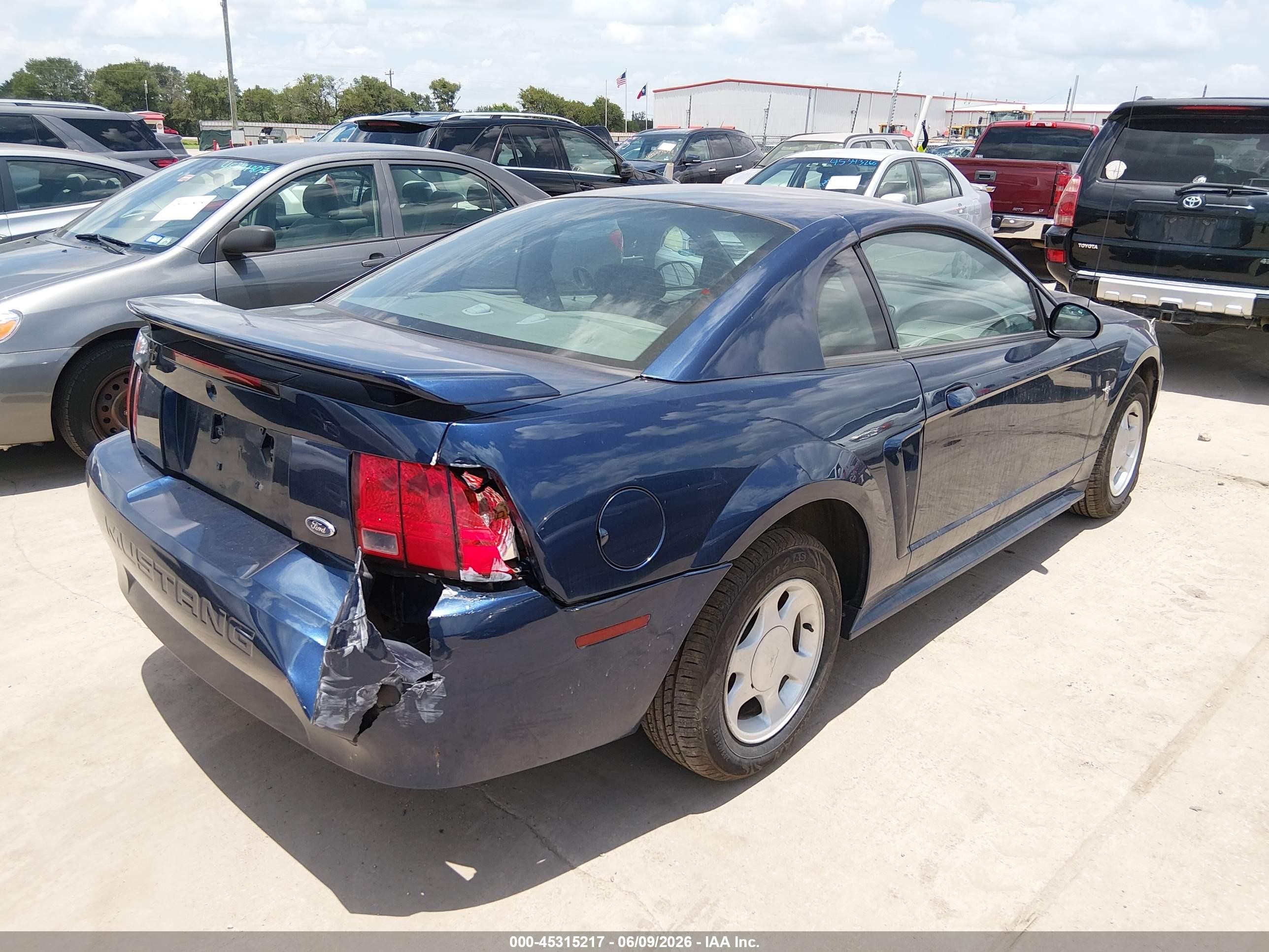 2001 Ford Mustang   Navy vin: 1FAFP40491F147406