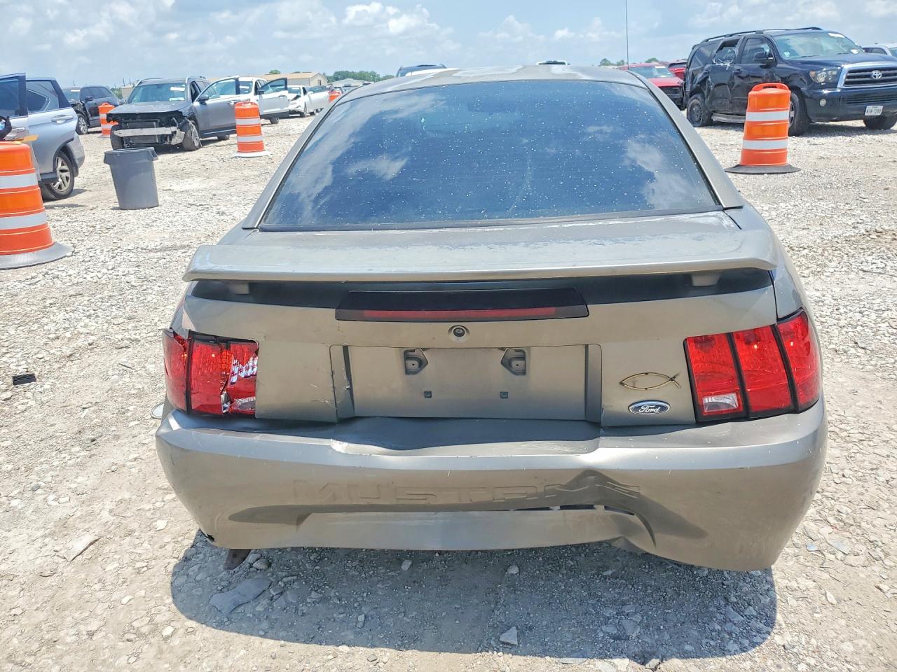 2001 Ford Mustang Gray vin: 1FAFP40491F240412