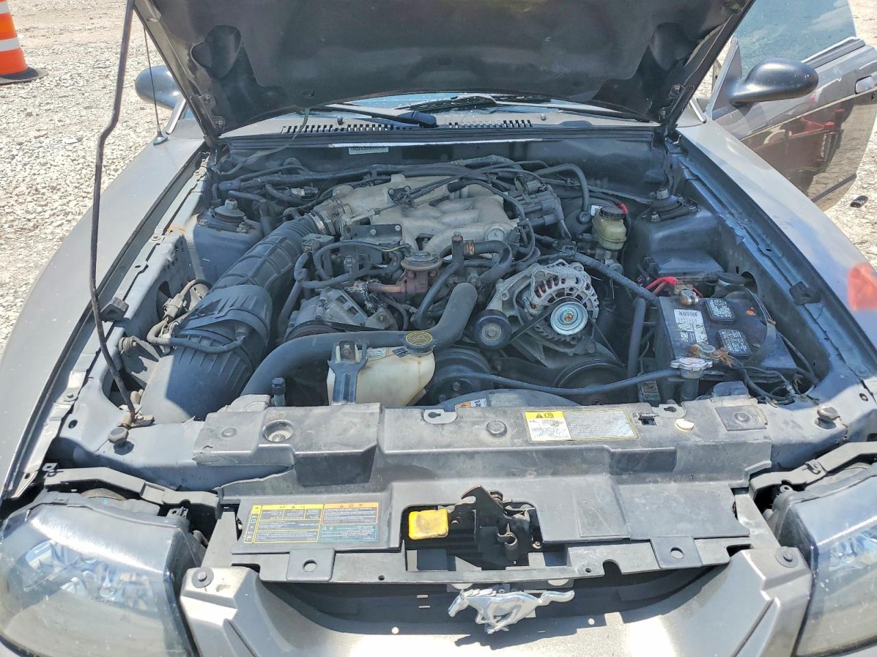 2001 Ford Mustang Gray vin: 1FAFP40491F240412