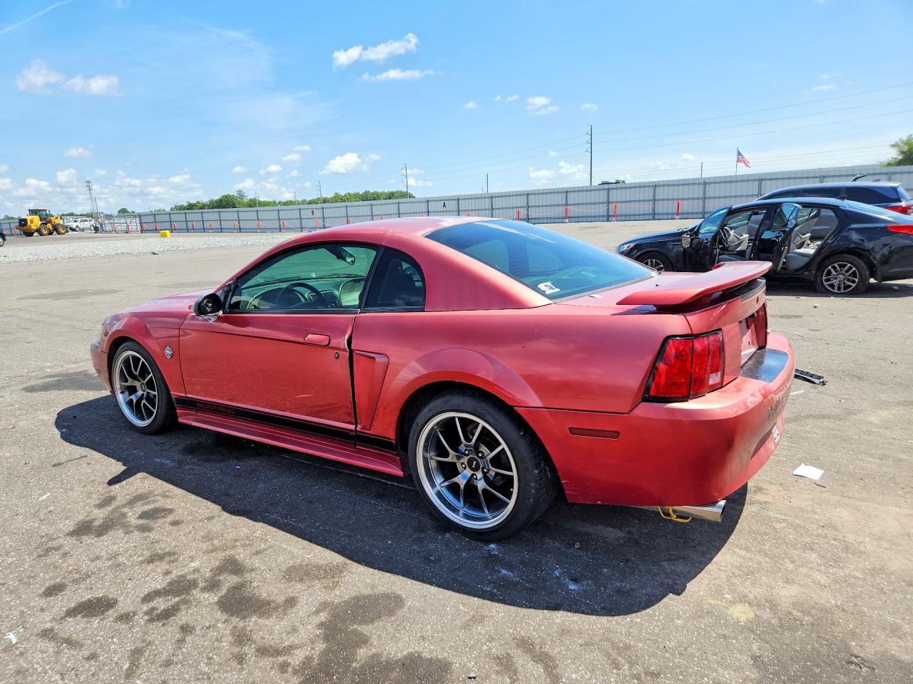 2001 Ford Mustang Red vin: 1FAFP40491F253130