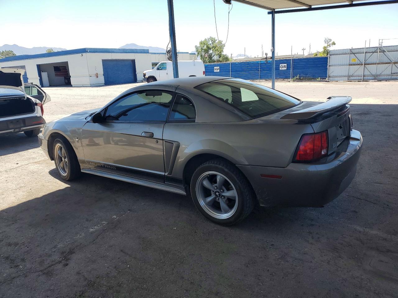 2002 Ford Mustang Gray vin: 1FAFP40492F125987