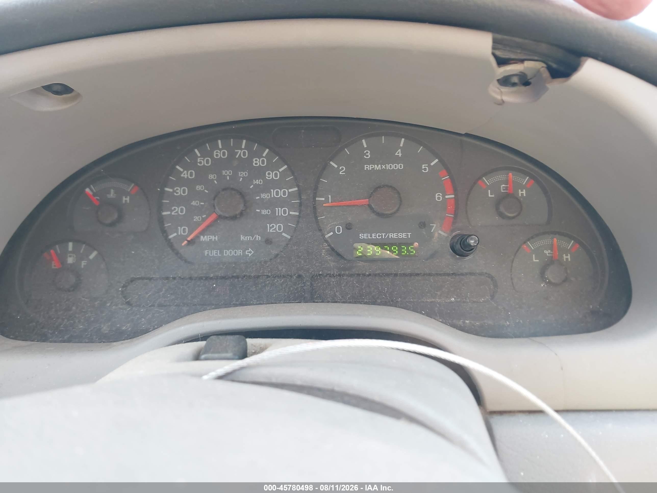 2003 Ford Mustang   Синий vin: 1FAFP40493F351559