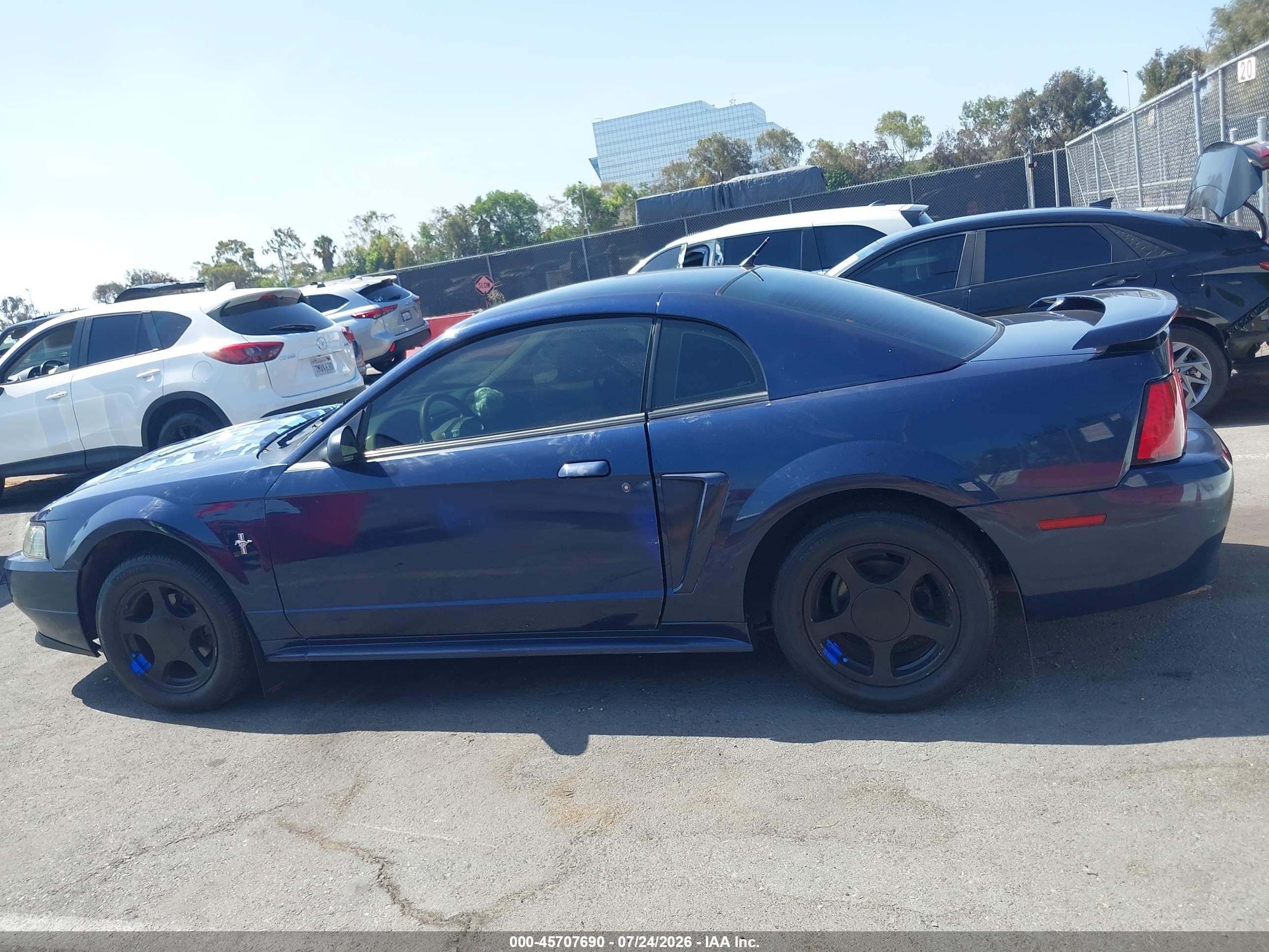 2003 Ford Mustang   Blue vin: 1FAFP40493F445196