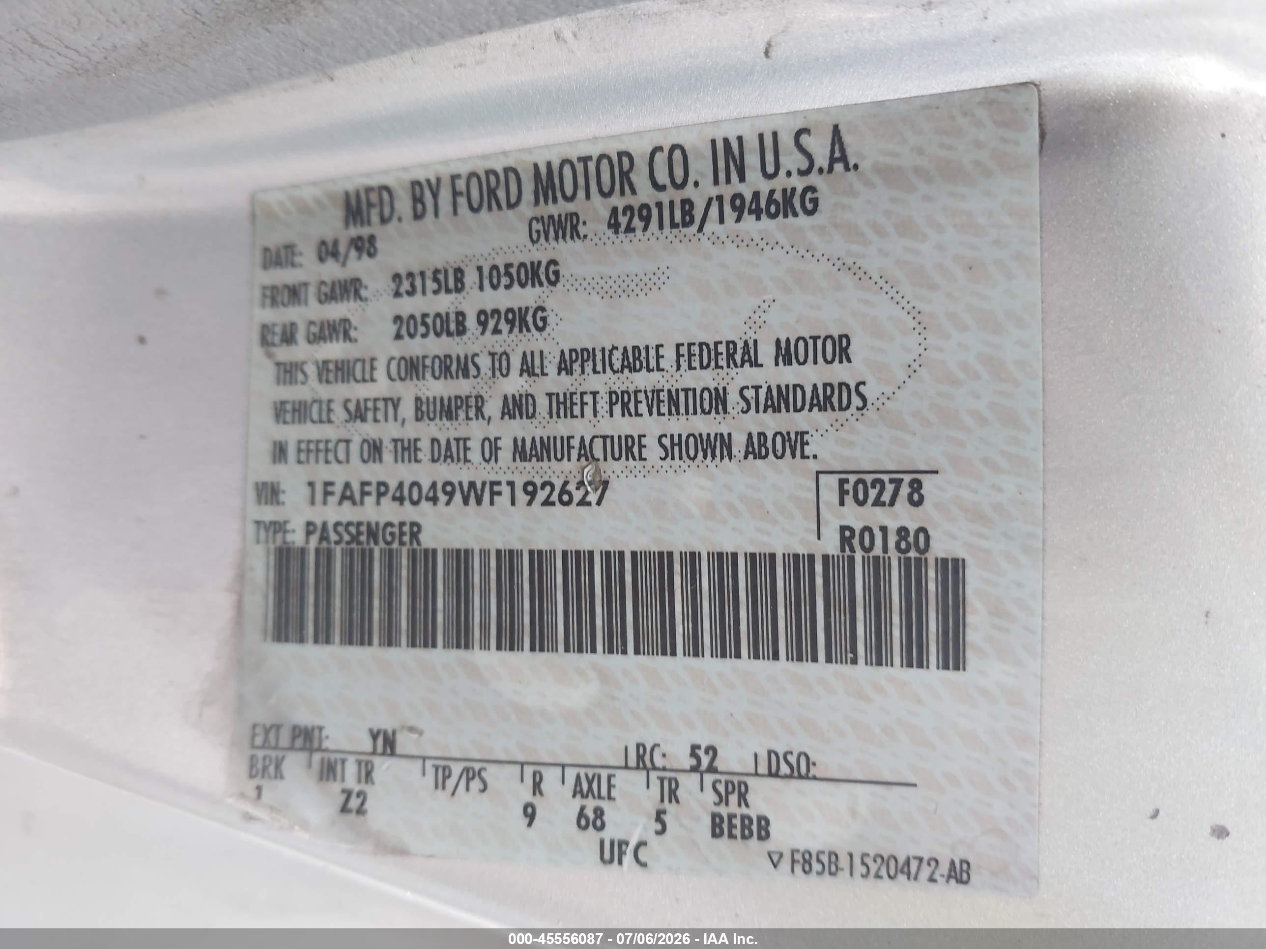 1998 Ford Mustang   Серебряный vin: 1FAFP4049WF192627