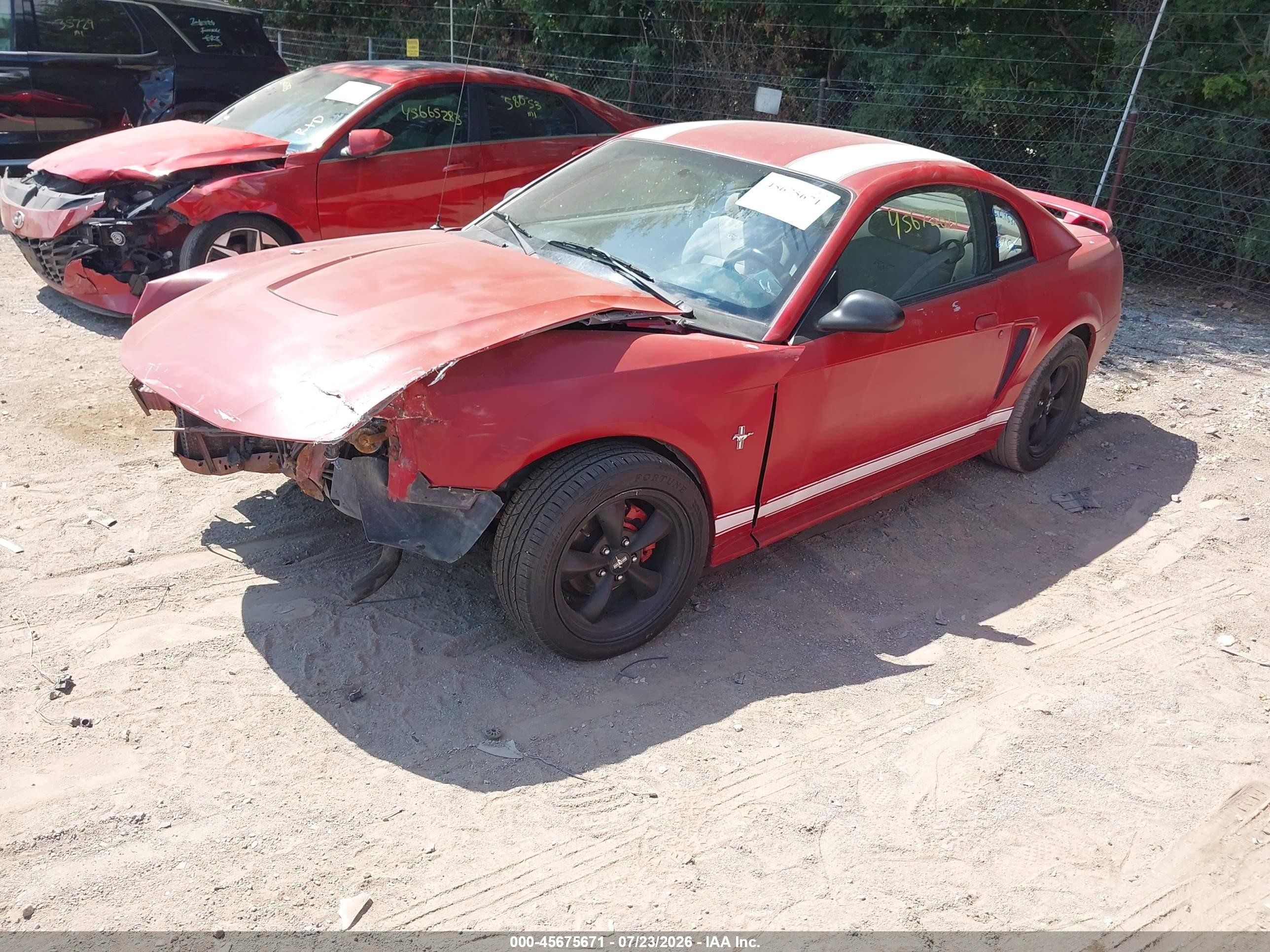 1999 Ford Mustang   Red vin: 1FAFP4049XF132199