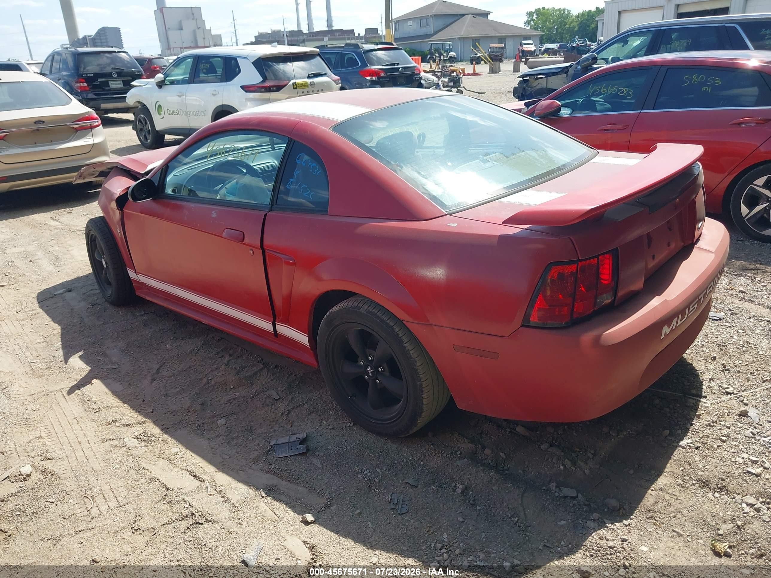 1999 Ford Mustang   Red vin: 1FAFP4049XF132199