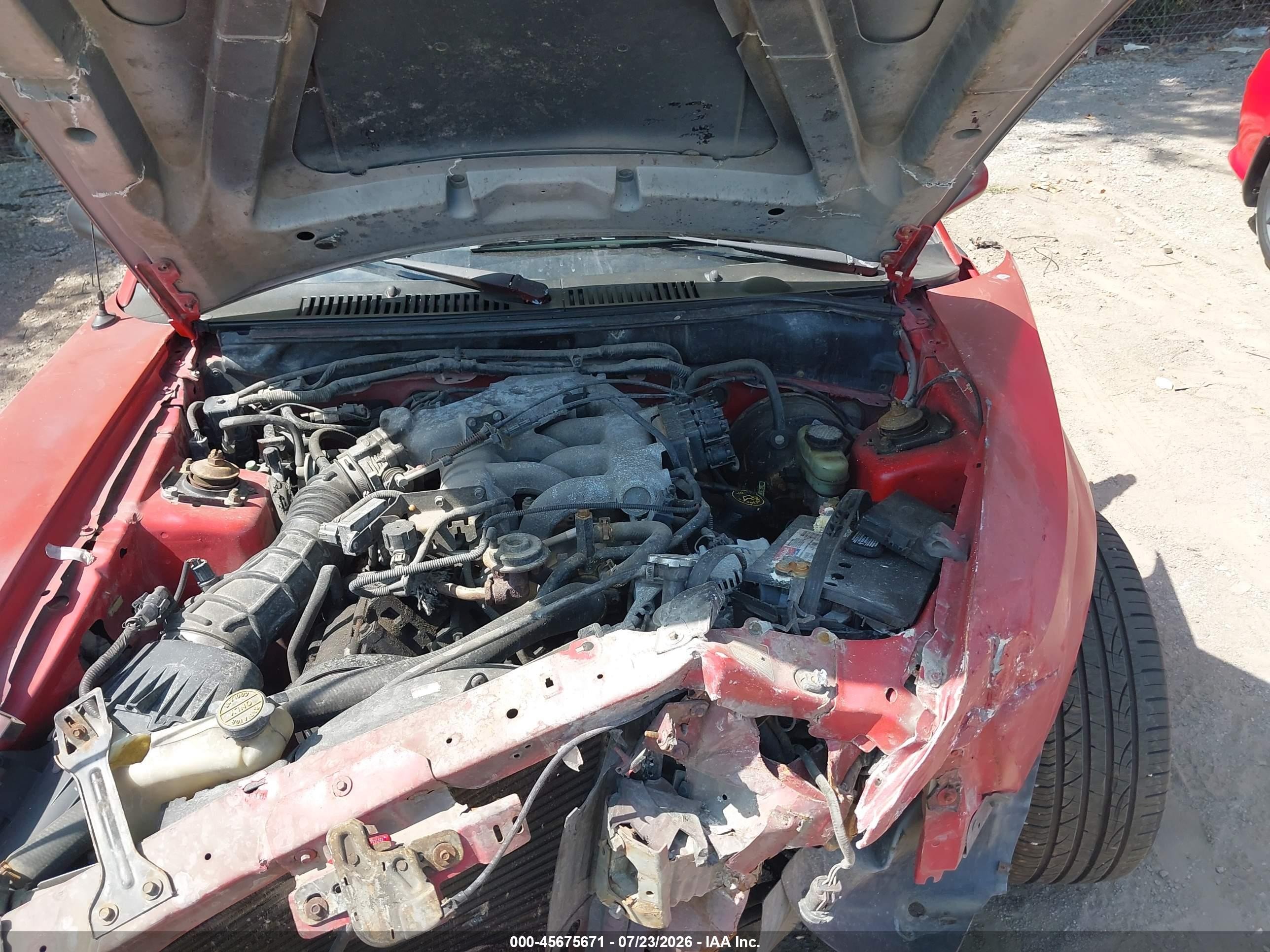 1999 Ford Mustang   Red vin: 1FAFP4049XF132199