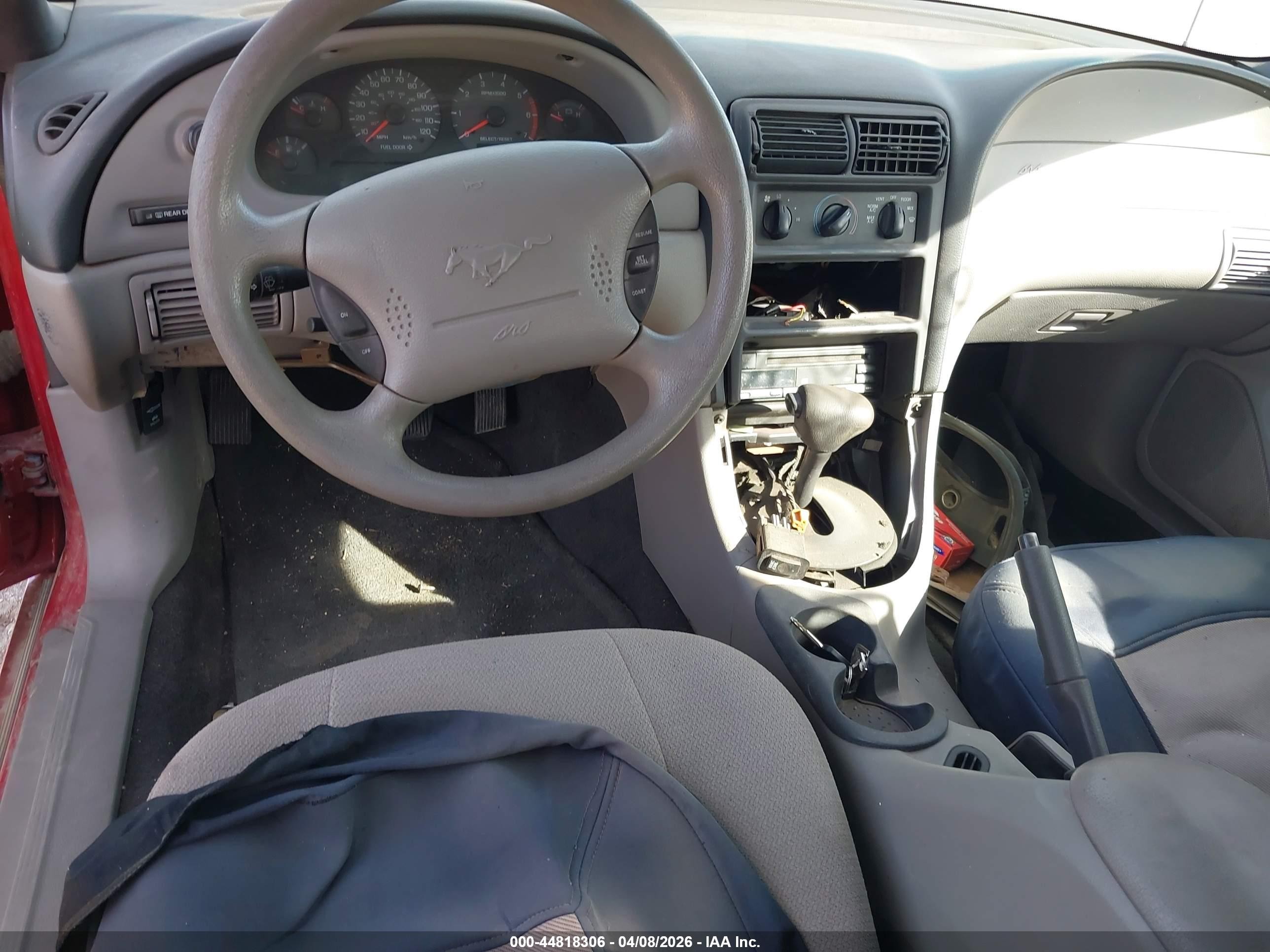 1999 Ford Mustang Красный vin: 1FAFP4049XF145471