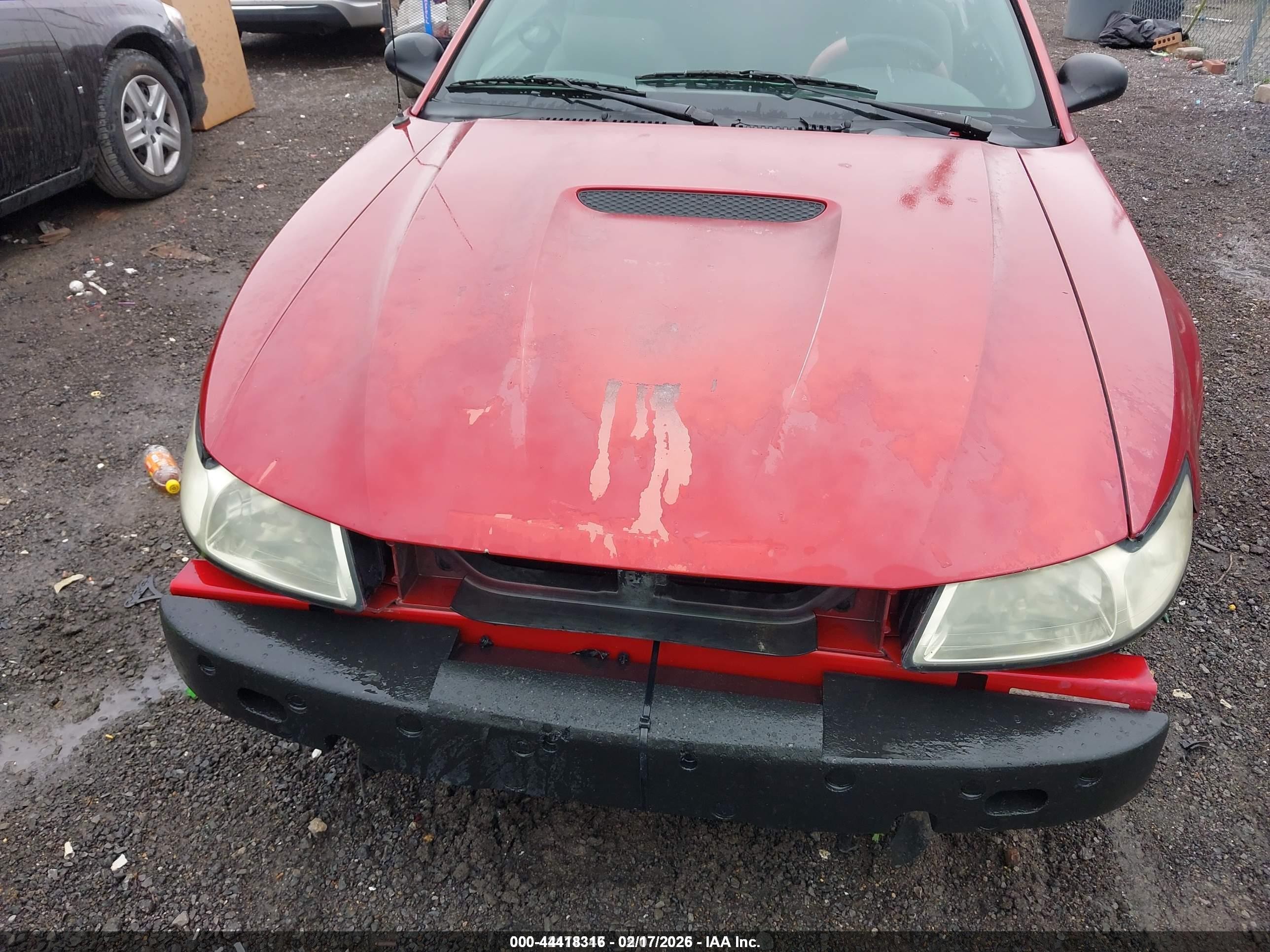 2000 Ford Mustang   Burgundy vin: 1FAFP4049YF303390