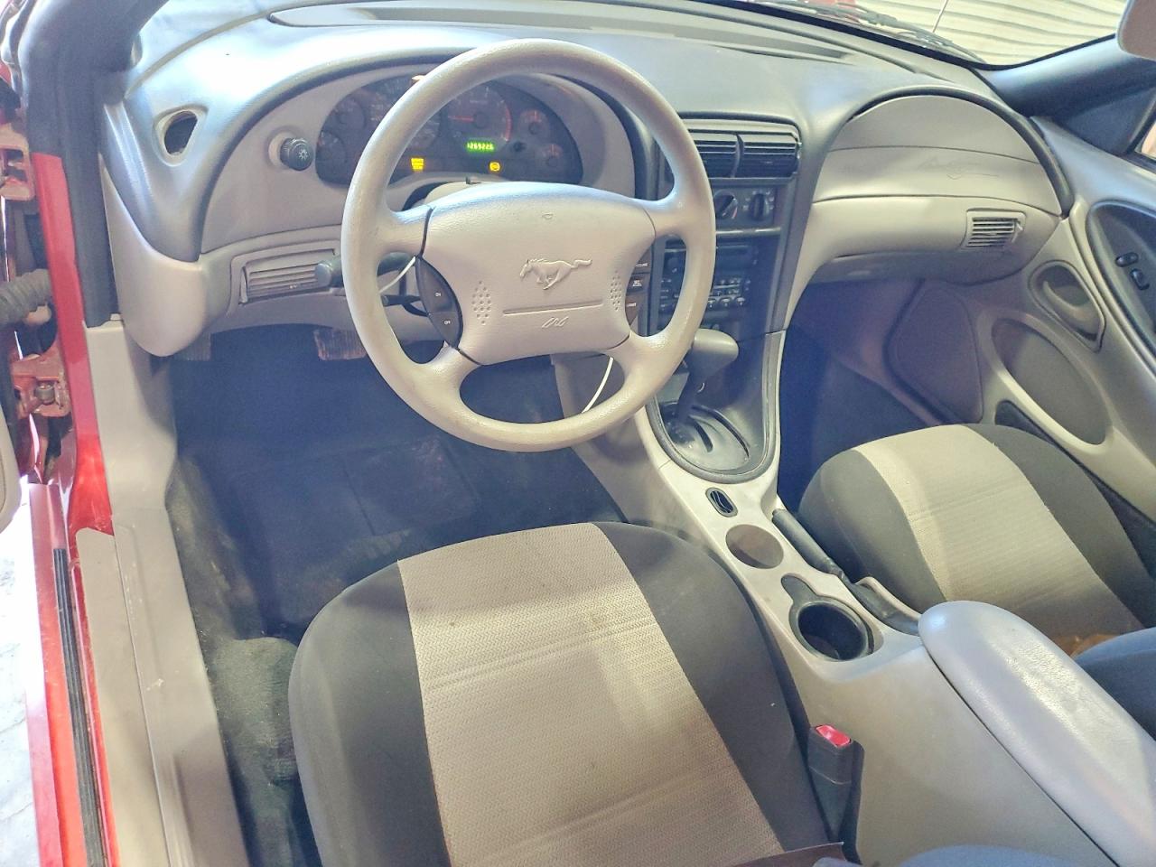 2001 Ford Mustang Red vin: 1FAFP404X1F154767