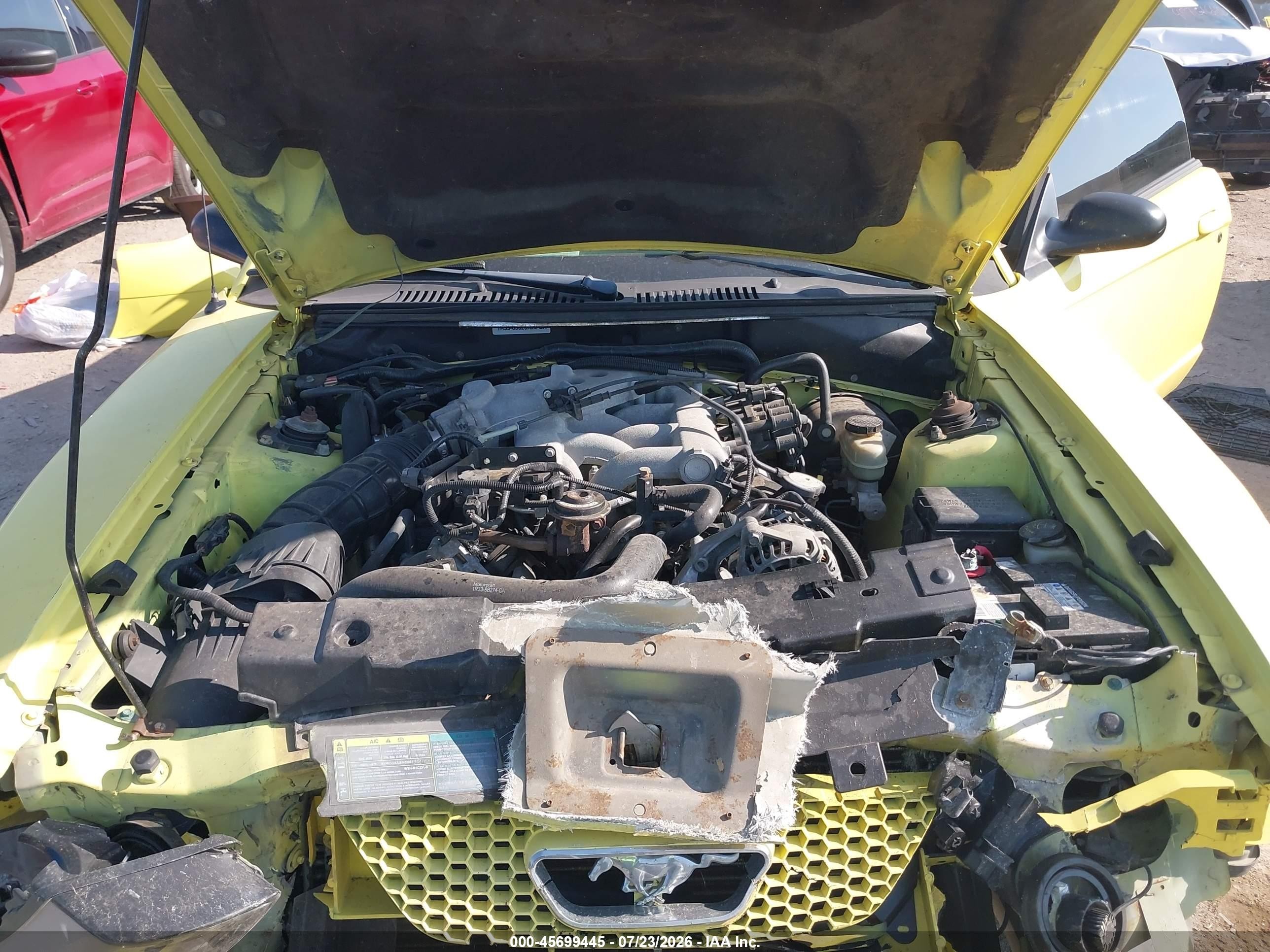 2003 Ford Mustang Yellow vin: 1FAFP404X3F348802