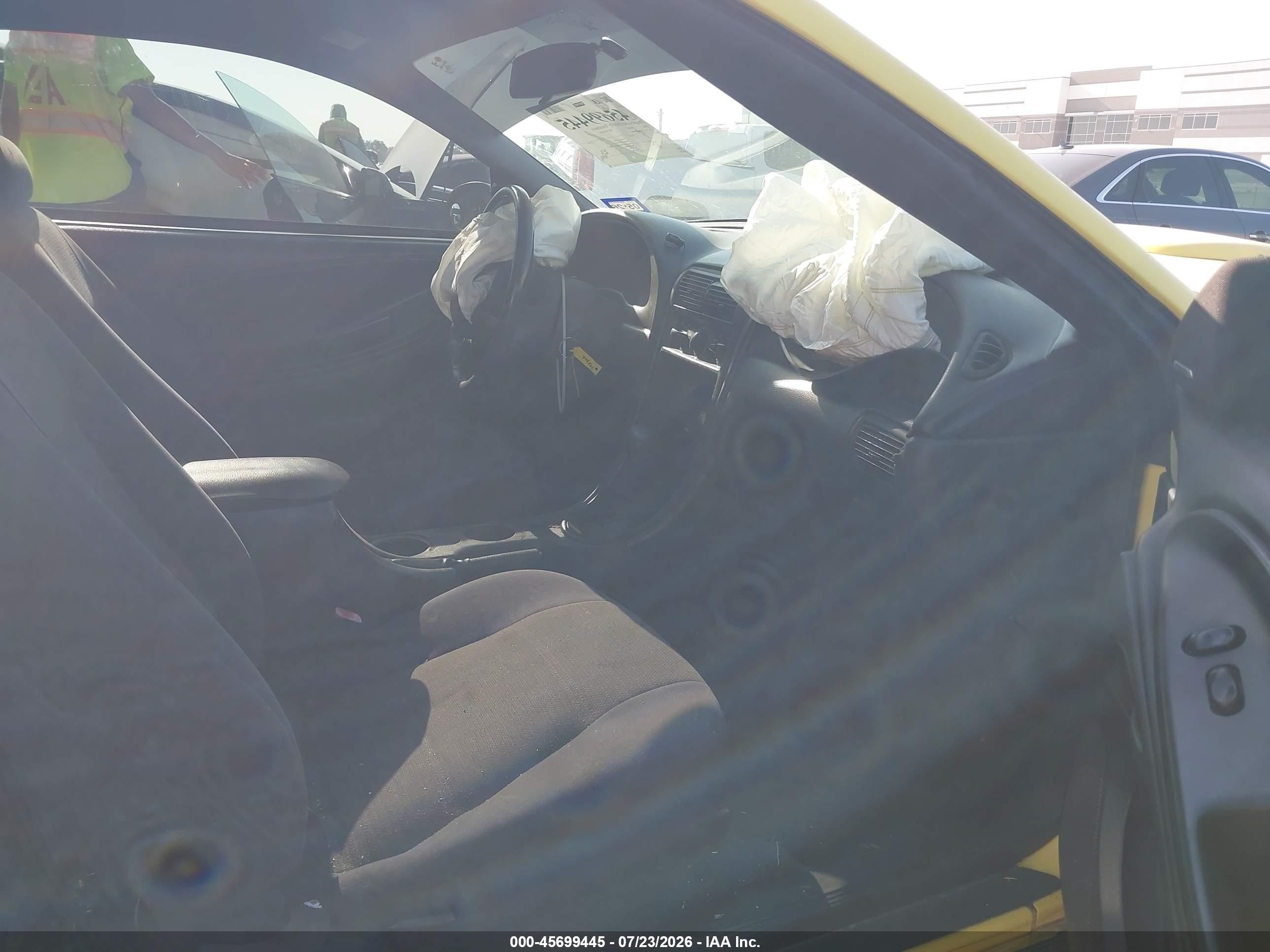 2003 Ford Mustang Yellow vin: 1FAFP404X3F348802
