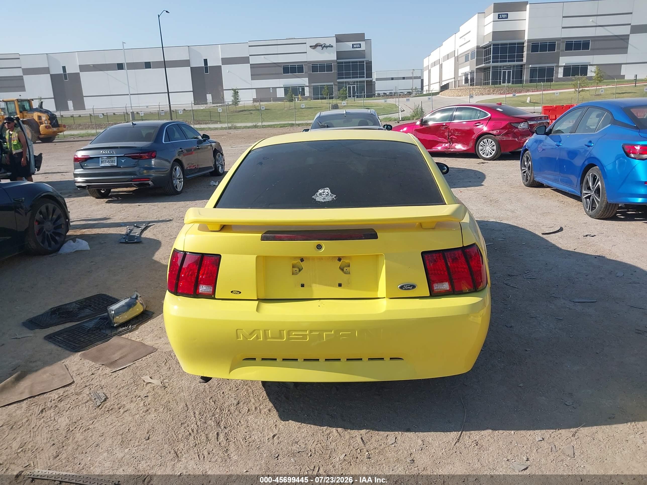 2003 Ford Mustang Yellow vin: 1FAFP404X3F348802