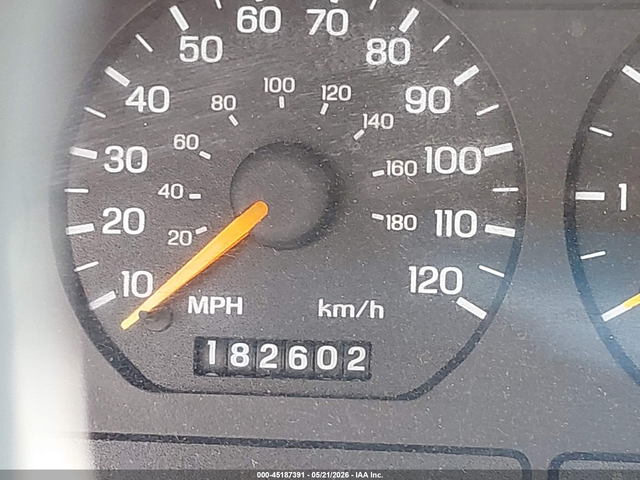 1998 Ford Mustang   Silver vin: 1FAFP404XWF273801