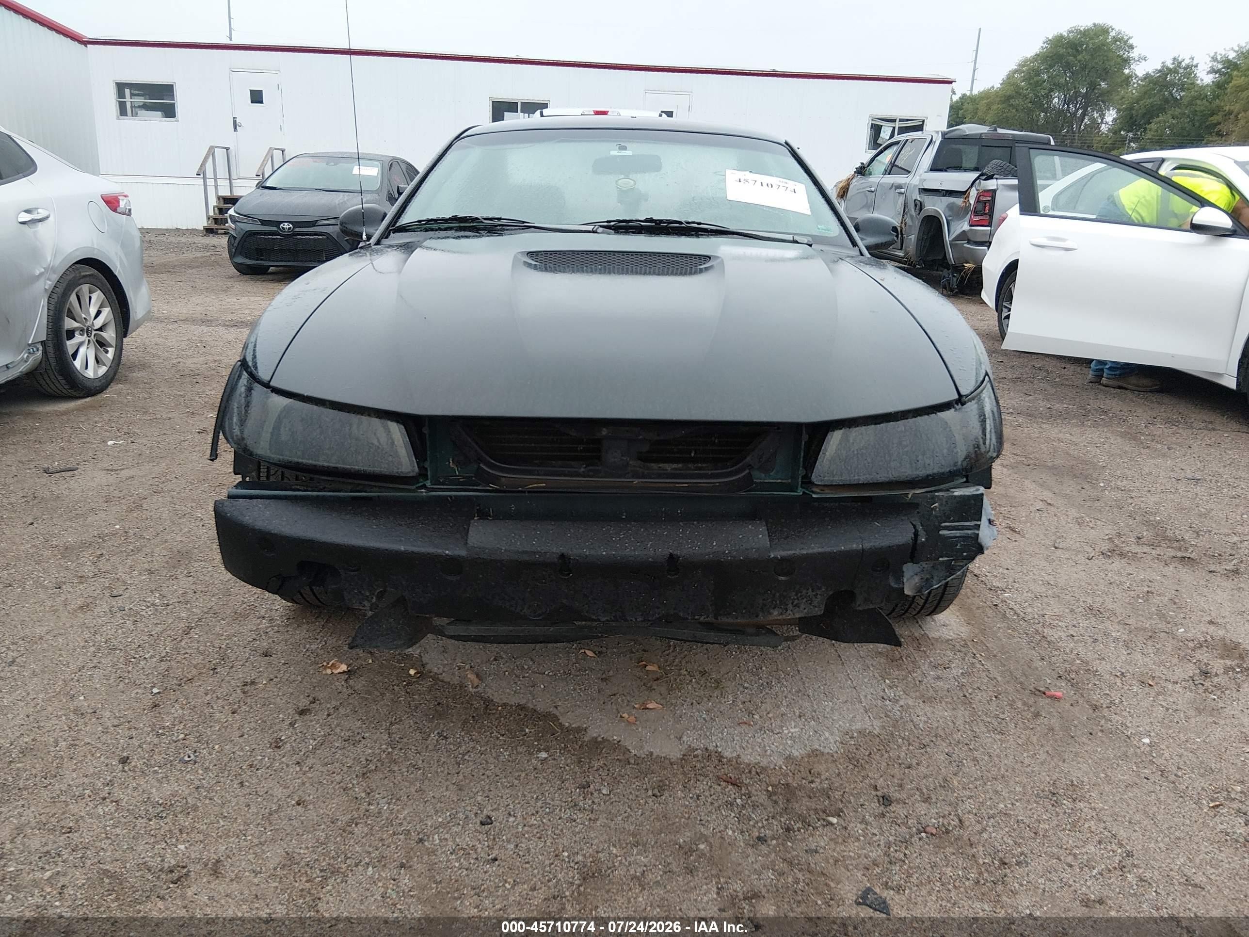 1999 Ford Mustang   Green vin: 1FAFP404XXF143048