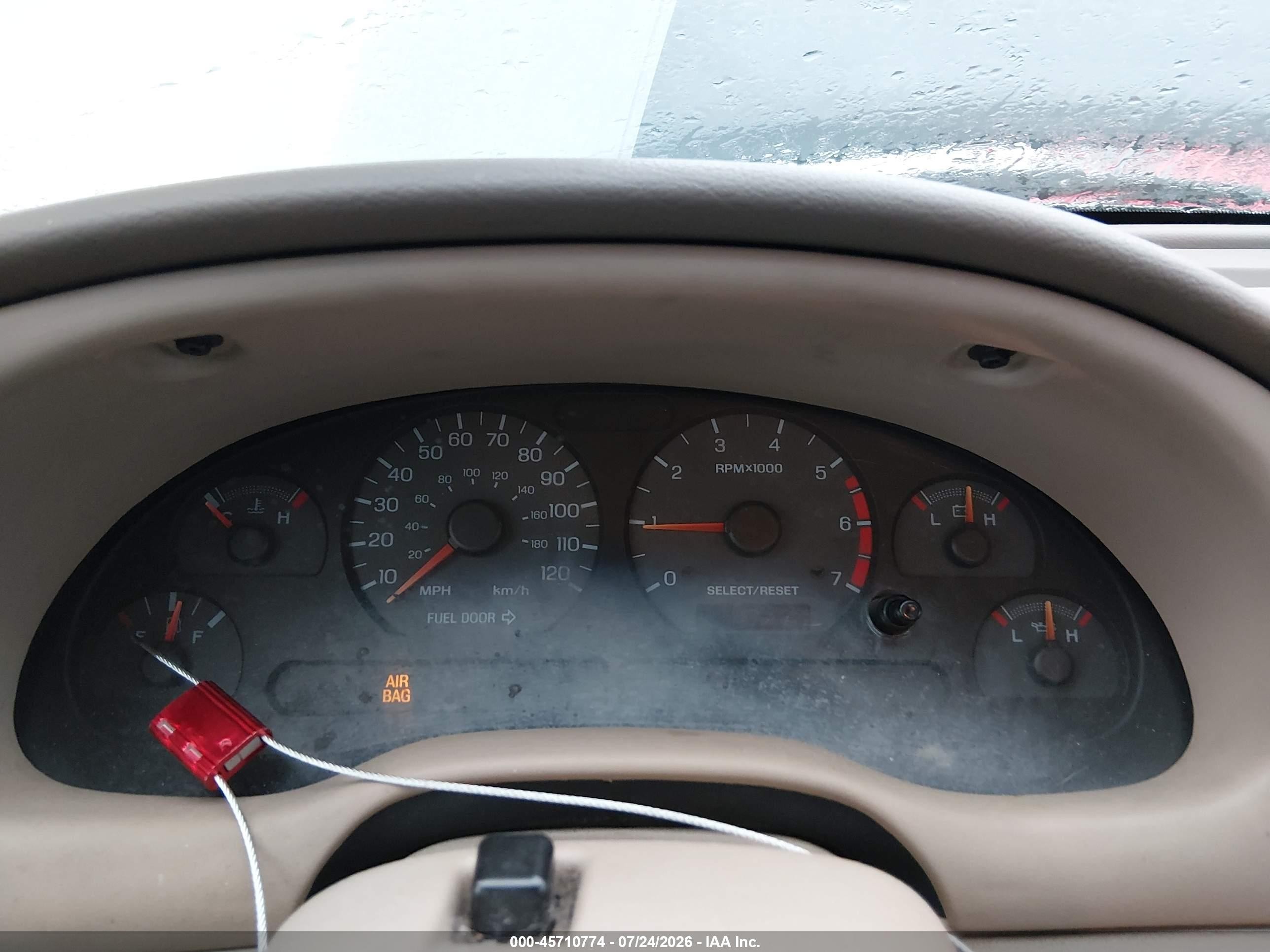 1999 Ford Mustang   Green vin: 1FAFP404XXF143048