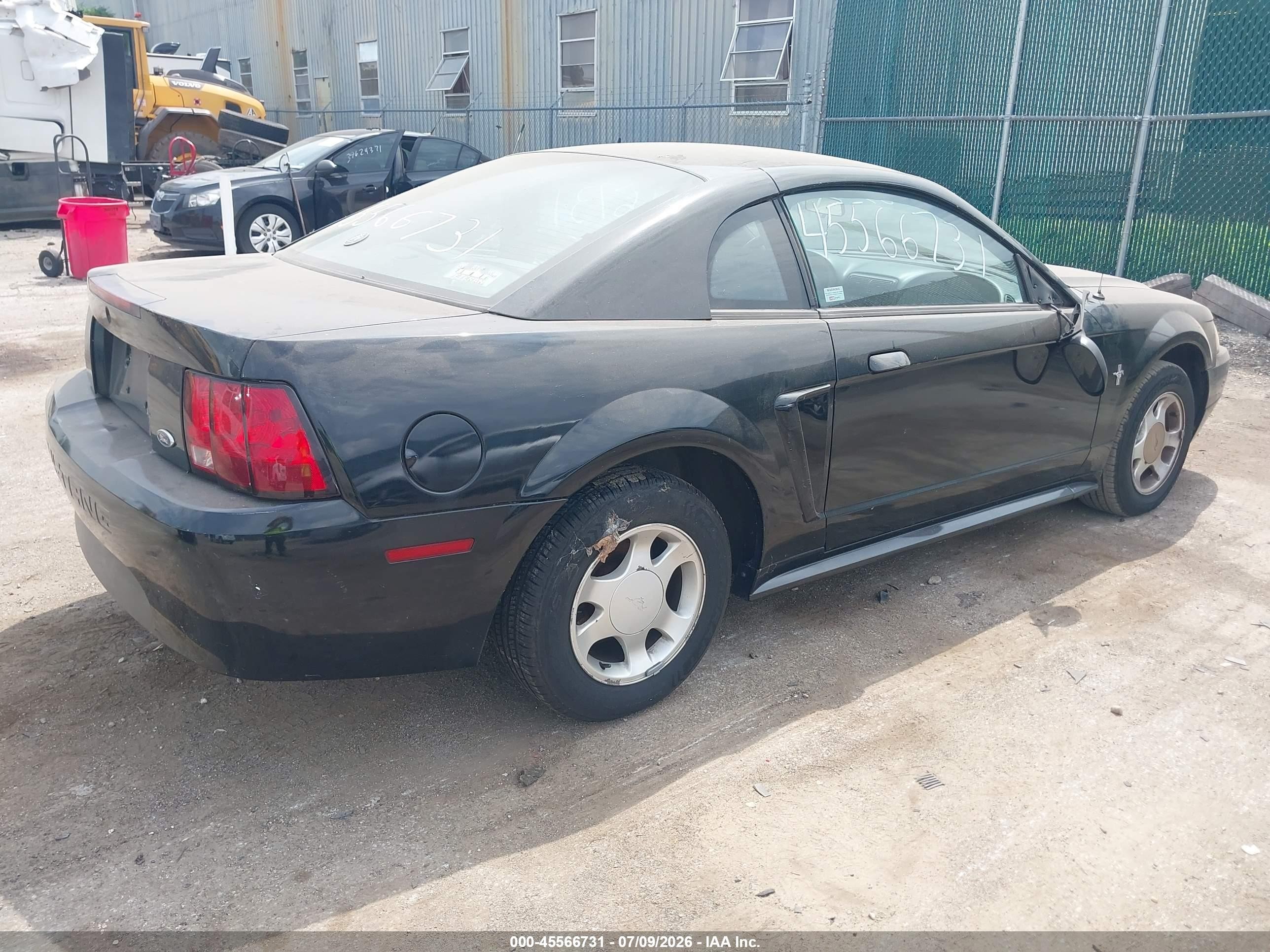 2000 Ford Mustang   Black vin: 1FAFP404XYF117325