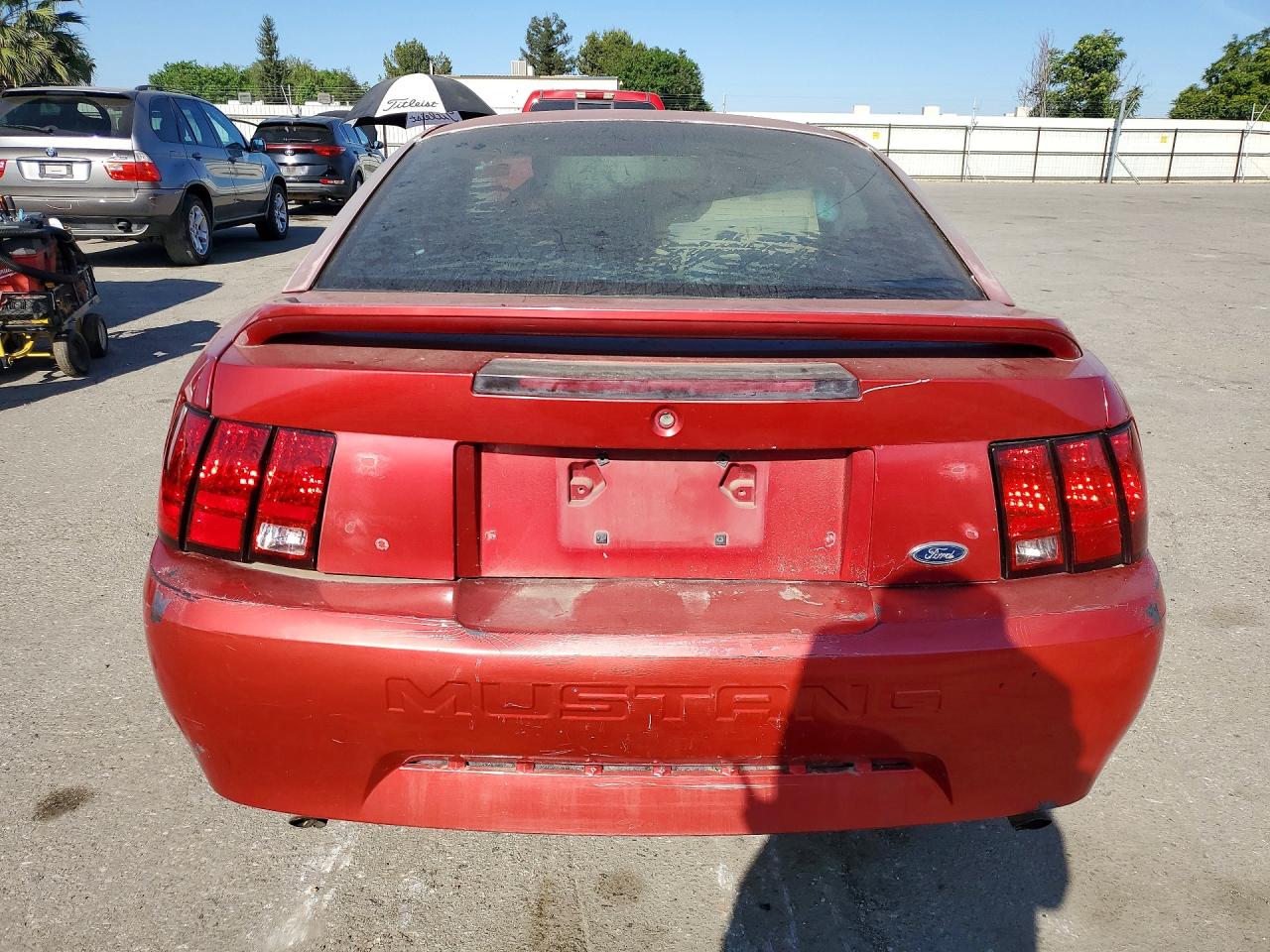 2000 Ford Mustang Red vin: 1FAFP404XYF202889