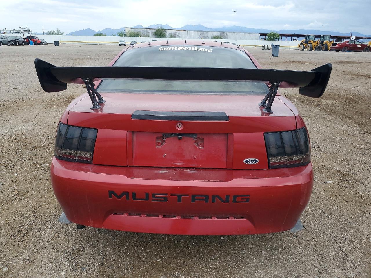 2004 Ford Mustang Red vin: 1FAFP40604F169848