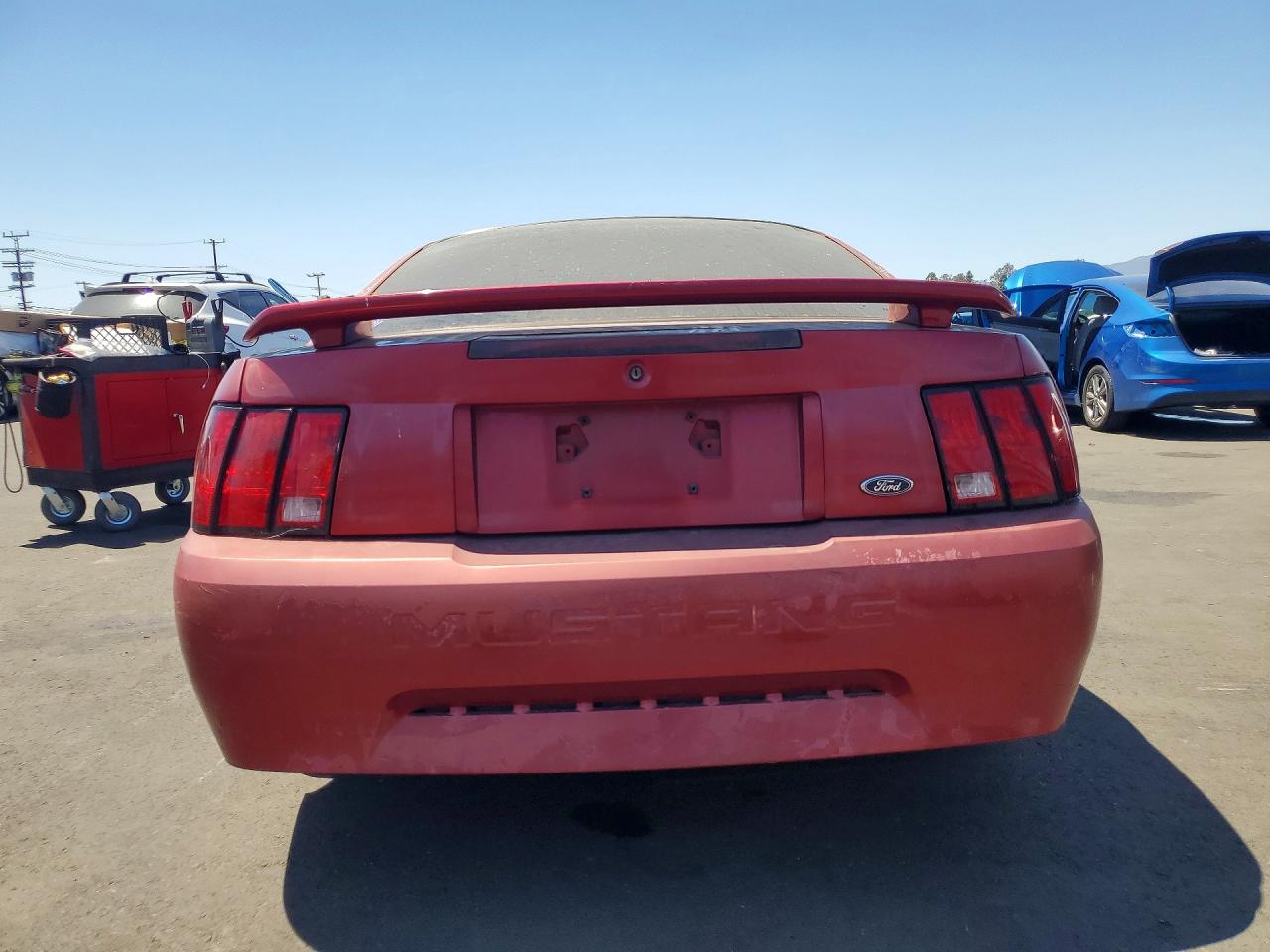 2004 Ford Mustang Red vin: 1FAFP40604F194362