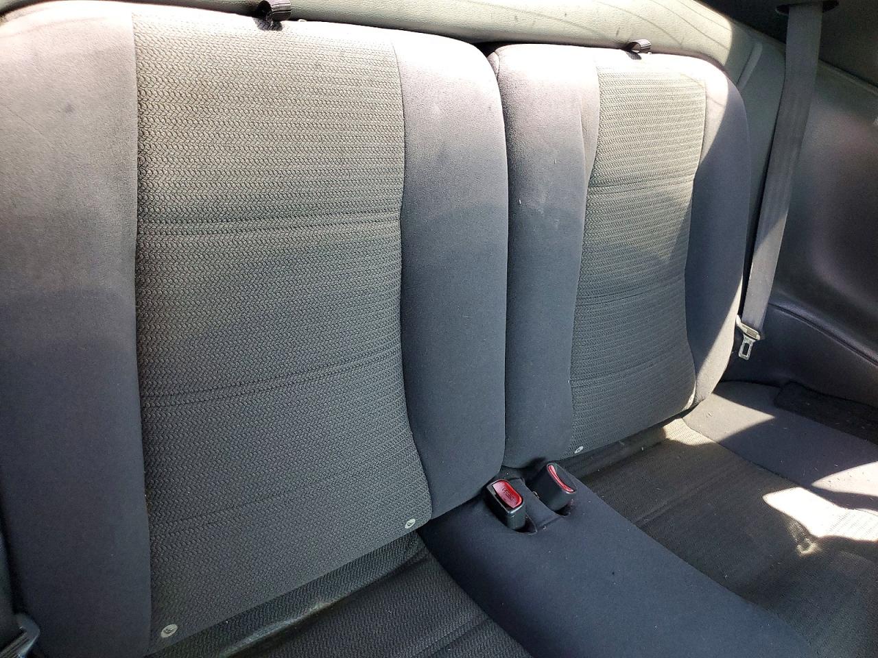 2004 Ford Mustang Red vin: 1FAFP40604F194362