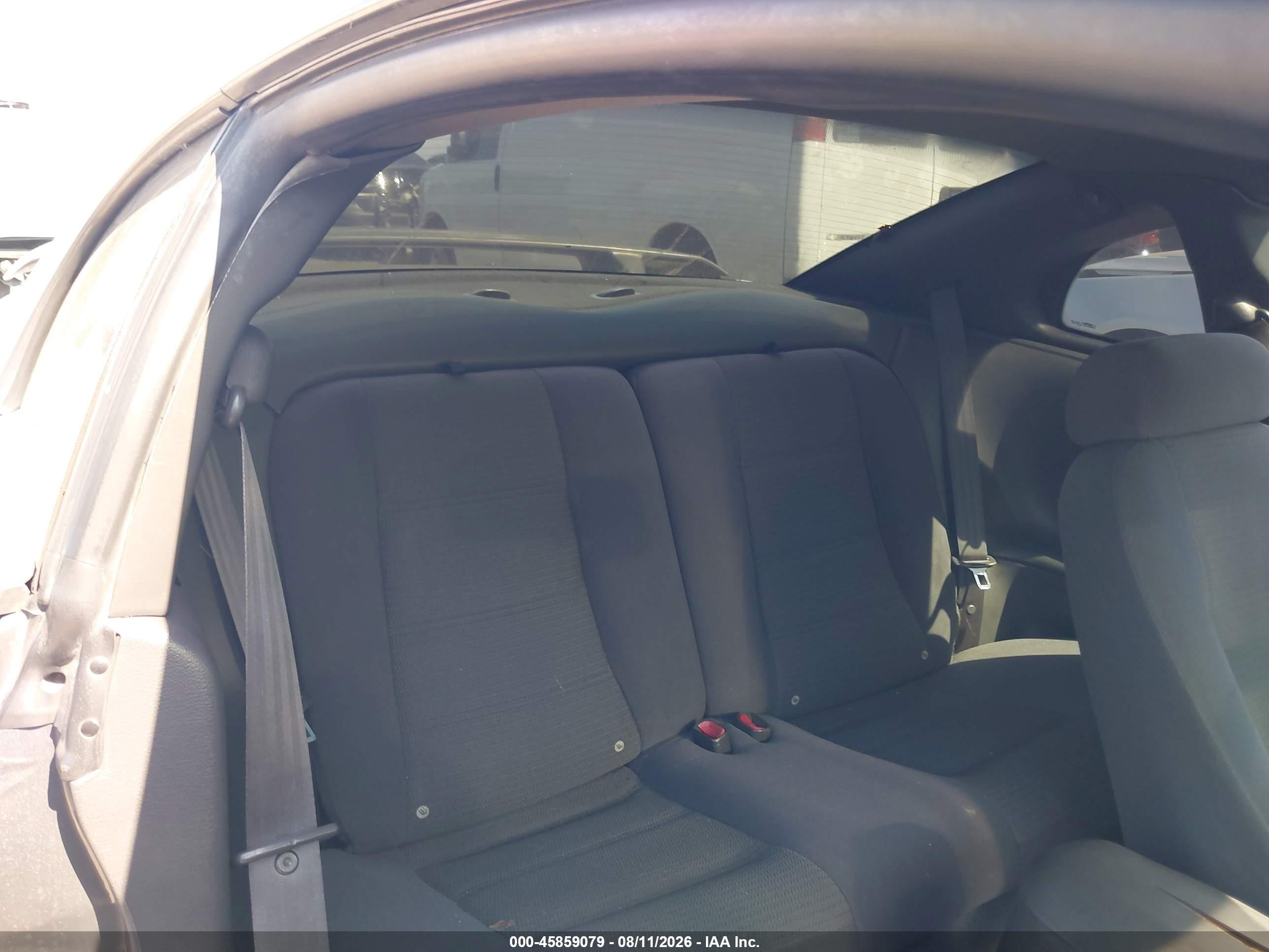 2004 Ford Mustang   Серый vin: 1FAFP40604F201987