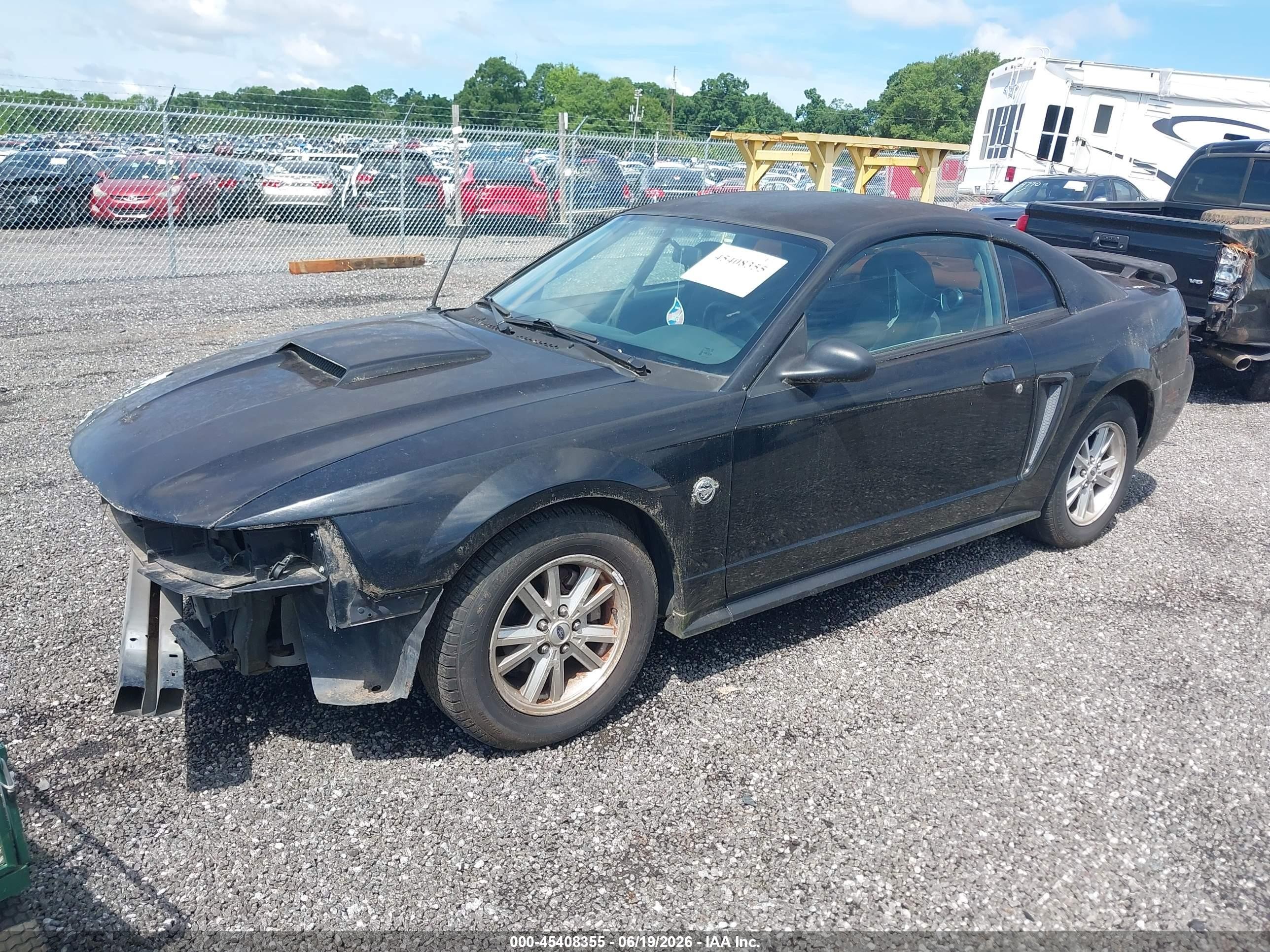 2004 Ford Mustang   Black vin: 1FAFP40604F202671