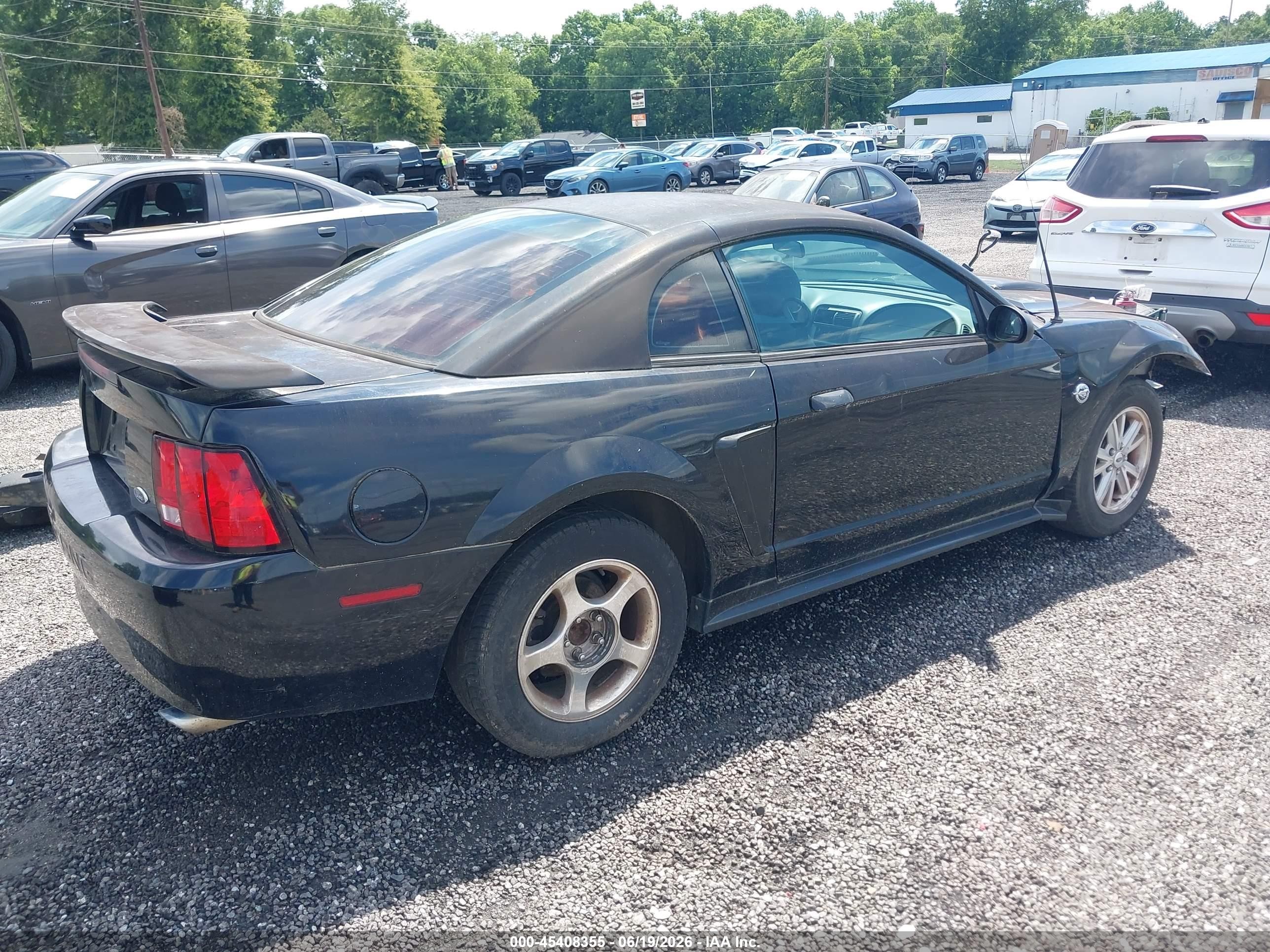 2004 Ford Mustang   Black vin: 1FAFP40604F202671