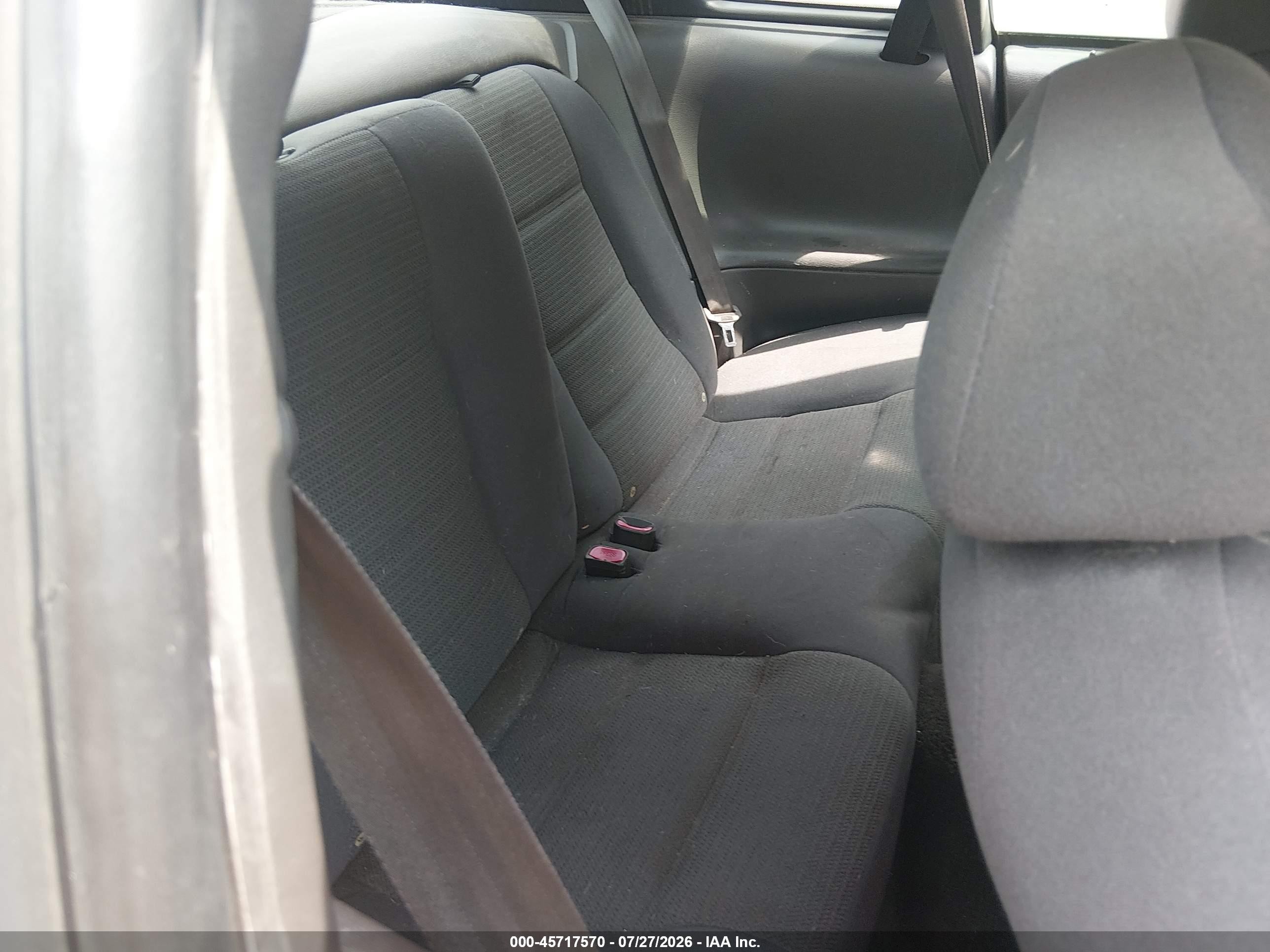 2004 Ford Mustang   Gray vin: 1FAFP40614F165081