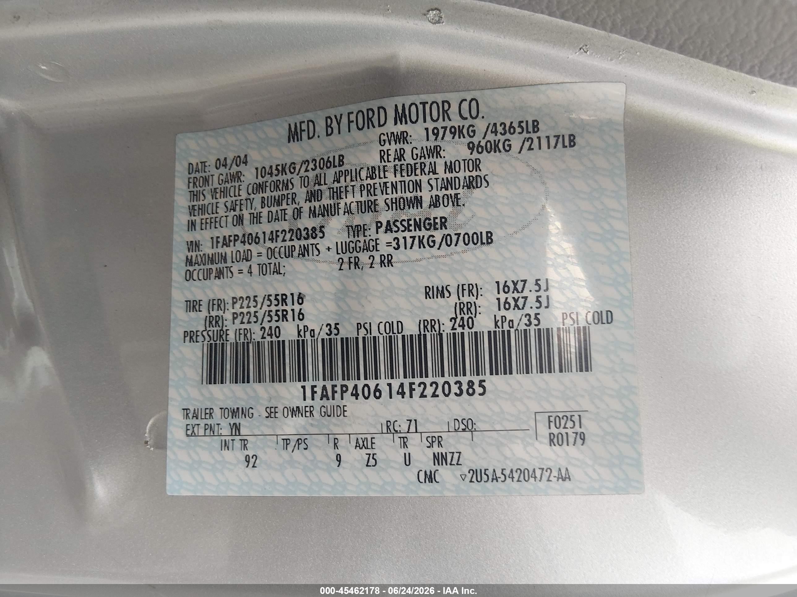 2004 Ford Mustang   Silver vin: 1FAFP40614F220385