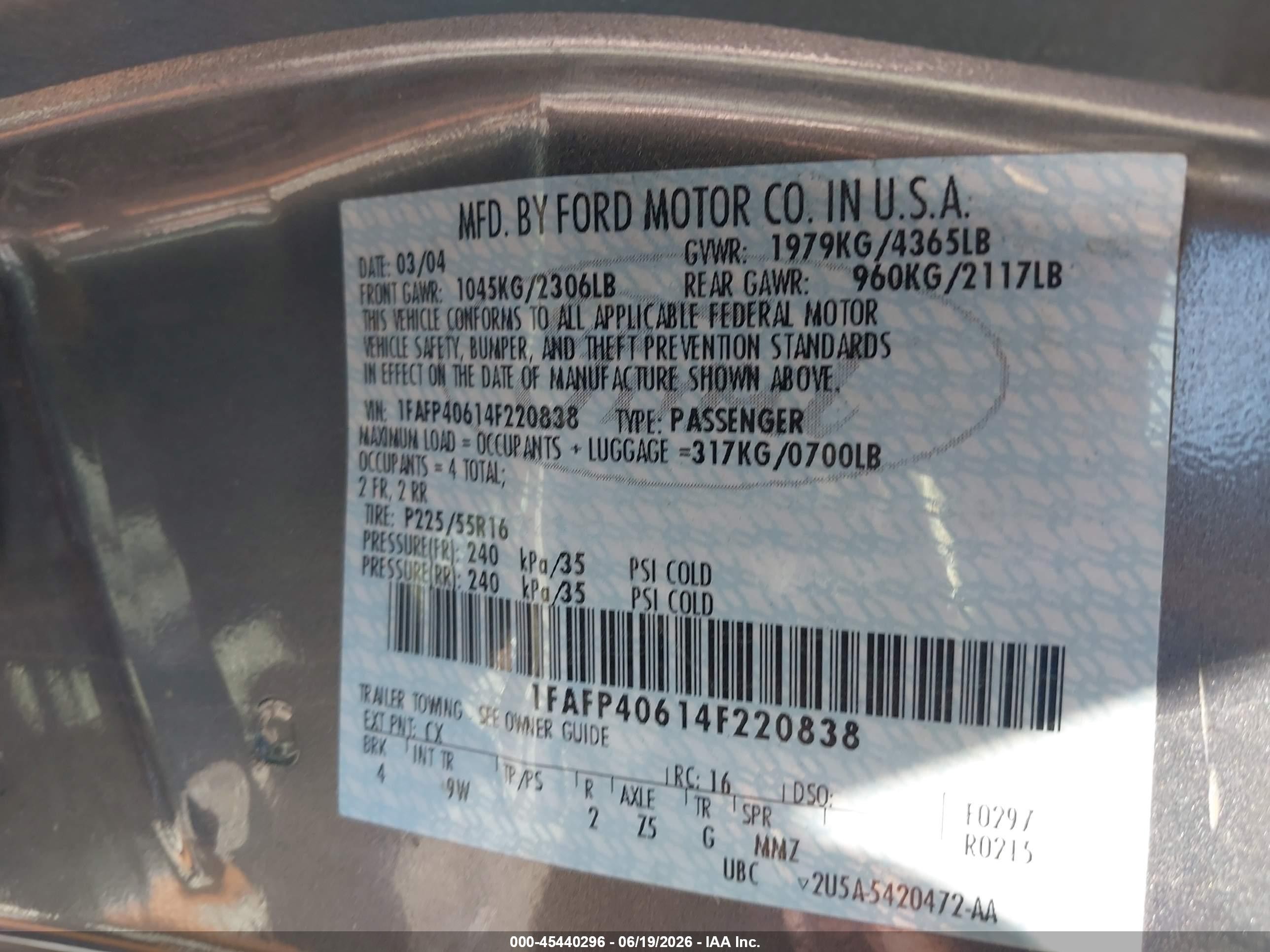 2004 Ford Mustang   Gray vin: 1FAFP40614F220838