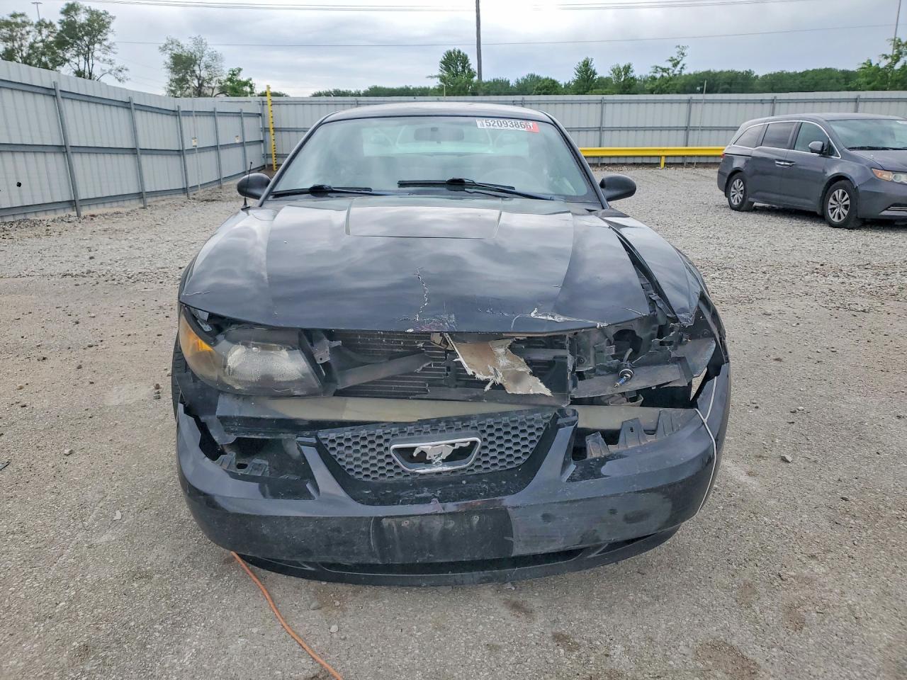 2004 Ford Mustang Черный vin: 1FAFP40614F233654