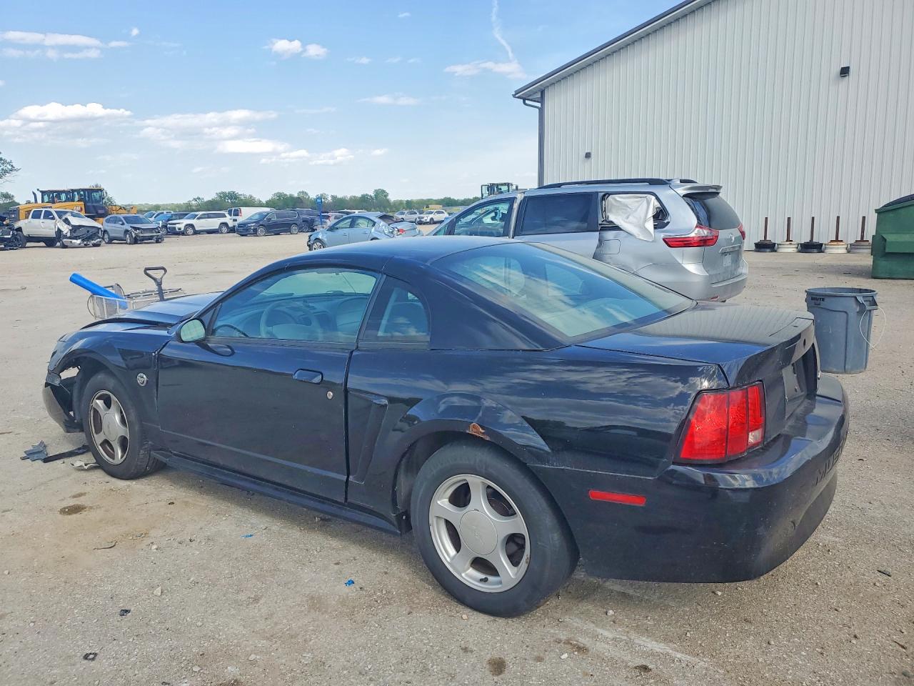 2004 Ford Mustang Черный vin: 1FAFP40614F233654