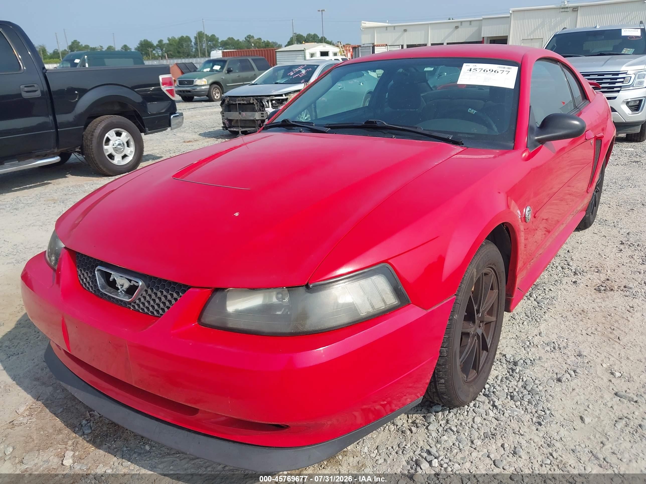 2004 Ford Mustang   Red vin: 1FAFP40624F146281