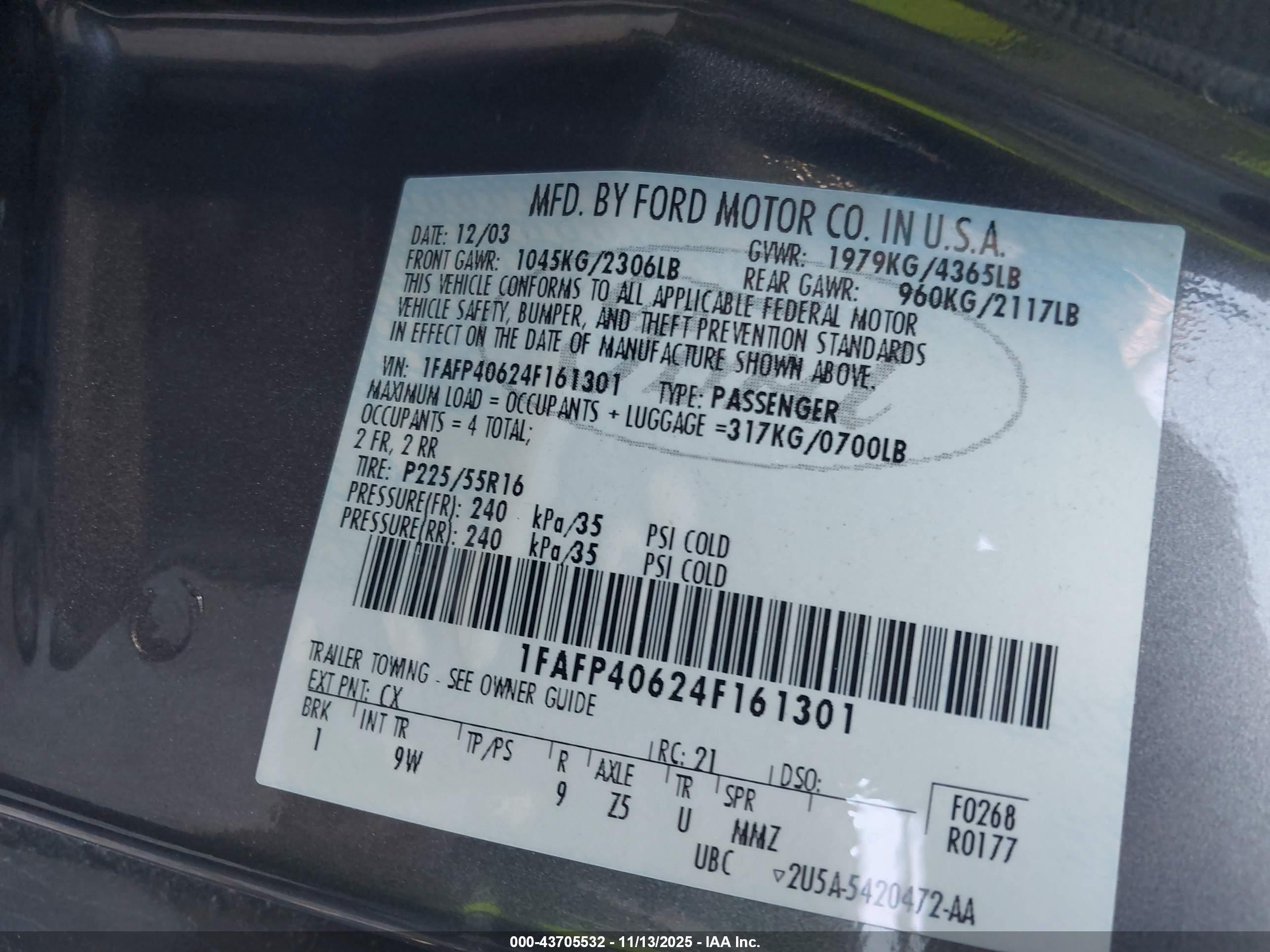 2004 Ford Mustang   Gray vin: 1FAFP40624F161301