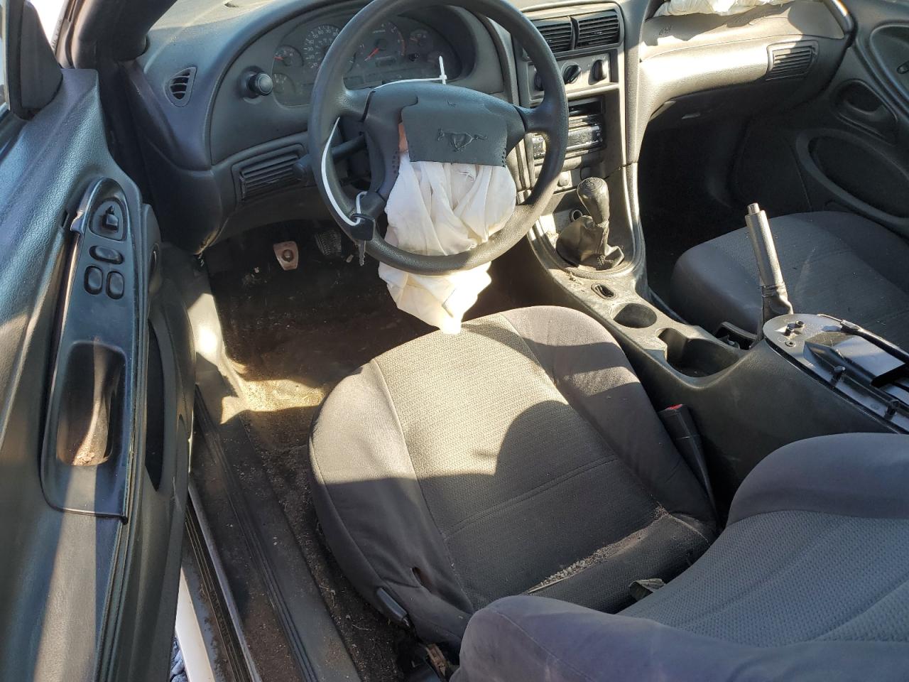 2004 Ford Mustang Gray vin: 1FAFP40624F175537