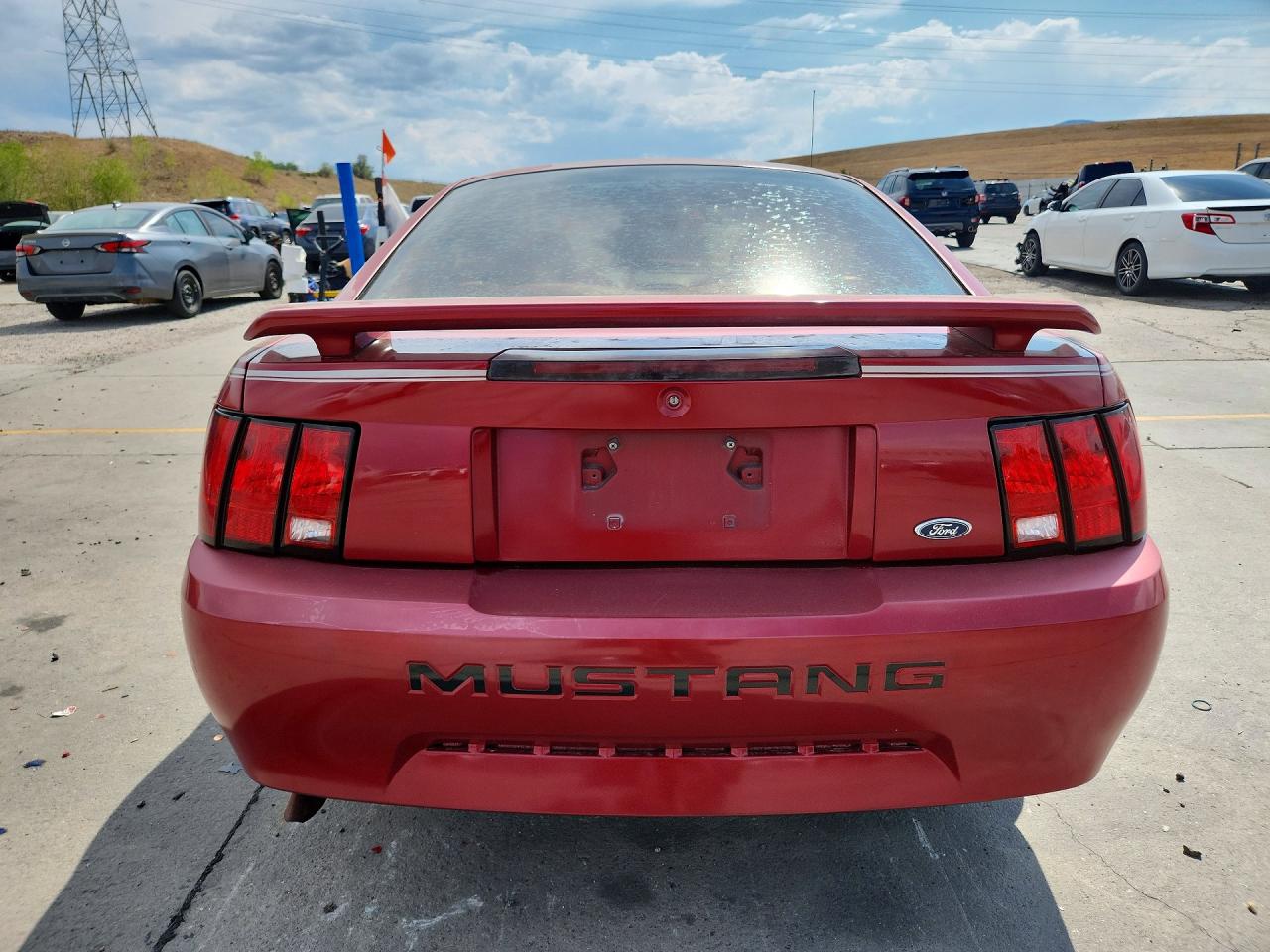 2004 Ford Mustang Red vin: 1FAFP40624F231668