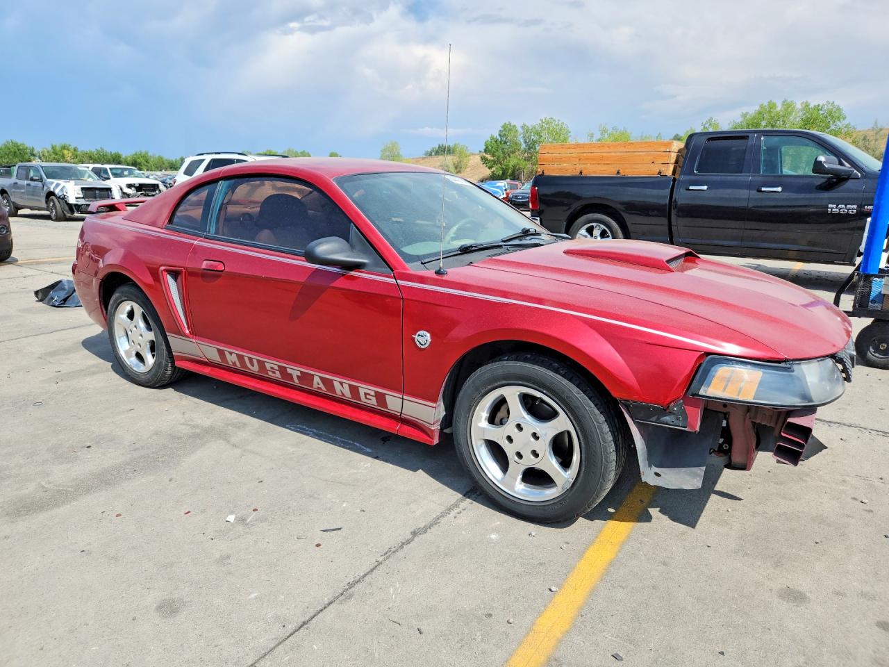 2004 Ford Mustang Red vin: 1FAFP40624F231668